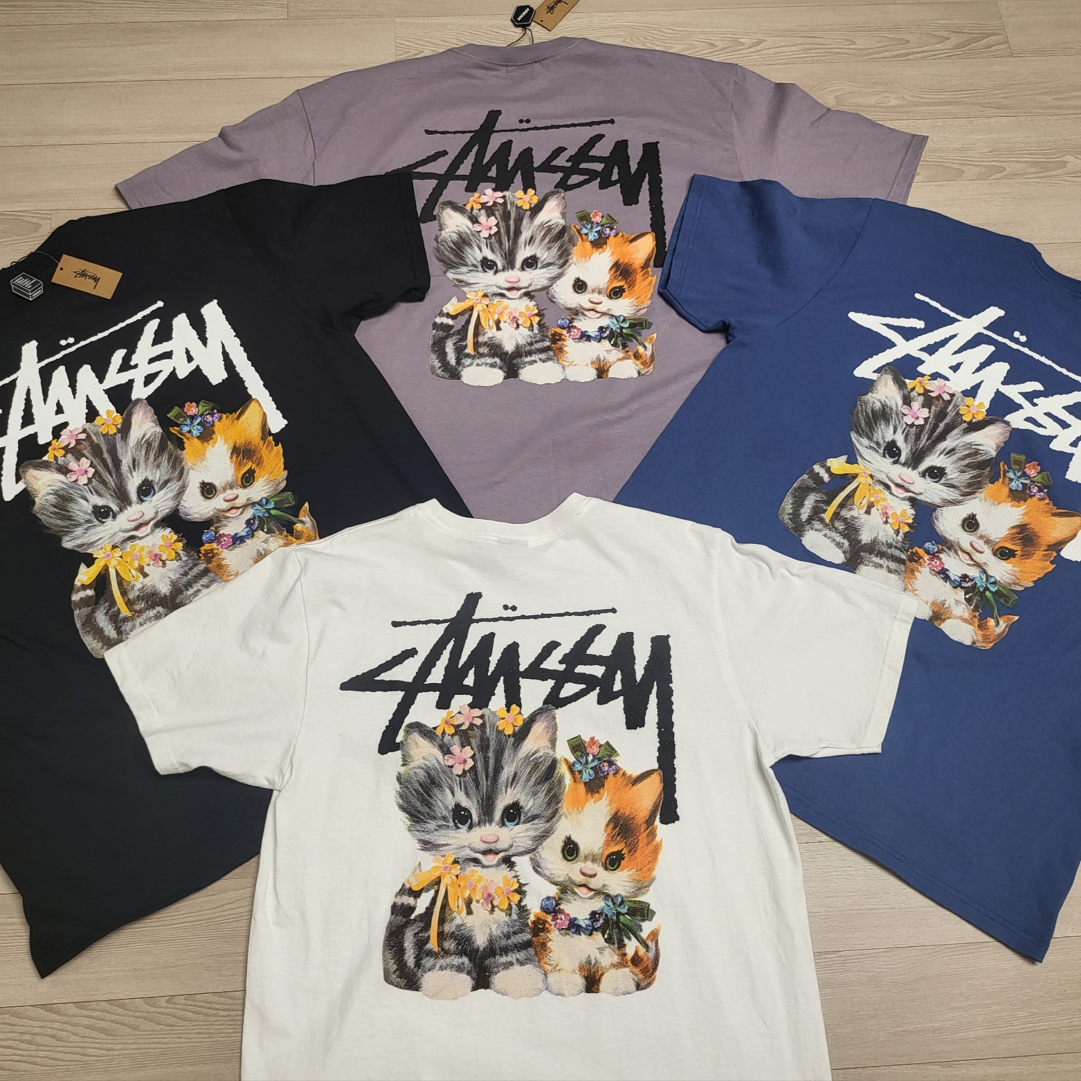Stussy Kittens T-Shirt Mauve 착용 스타일 - 5