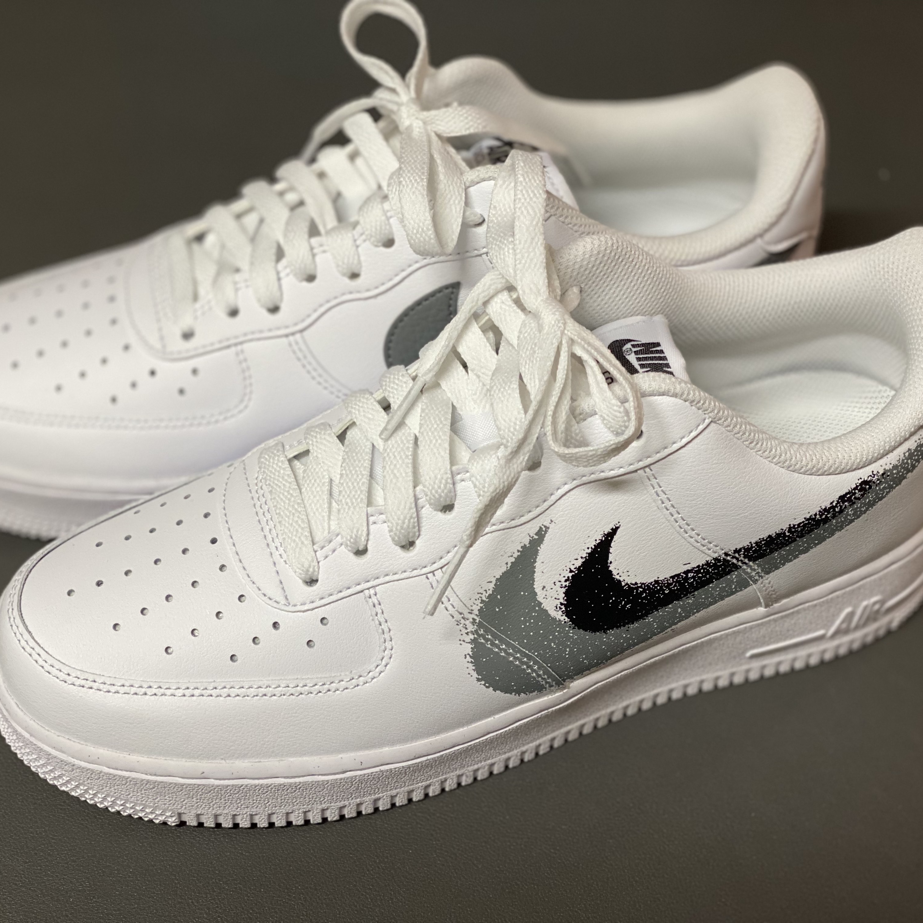 Nike Air Force 1 '07 Low White Cool Grey 착용 스타일 - 3