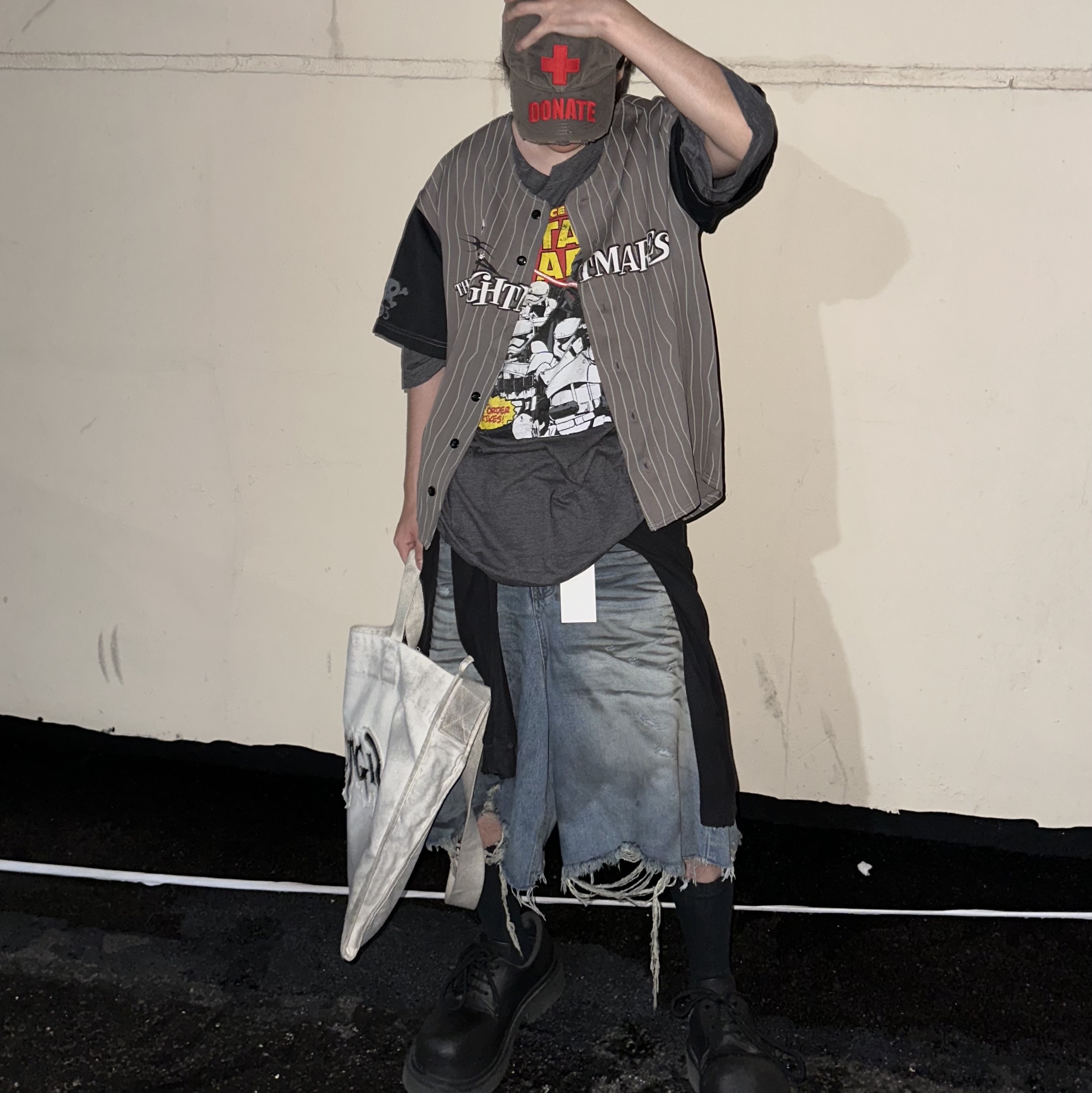 Project G/R Red Cross Donate Cap Washed Brown, Project G/R Furious Logo Applique Shopper Bag Grey - 10 Corso Como Exclusive 착용 스타일 - 2