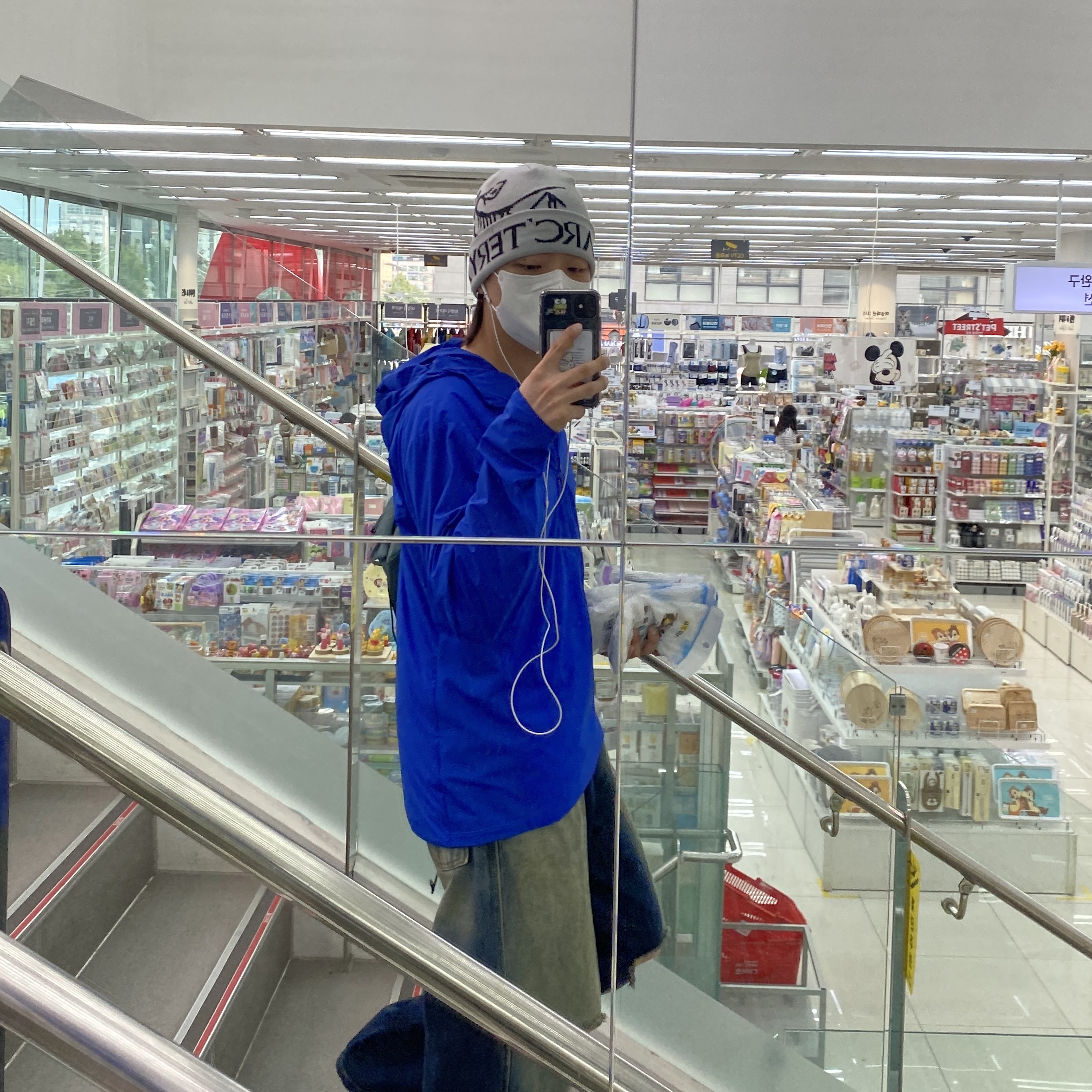 Arc'teryx Heliad 10 Backpack Boxcar, Arc'teryx Bird Word Toque Orca 착용 스타일