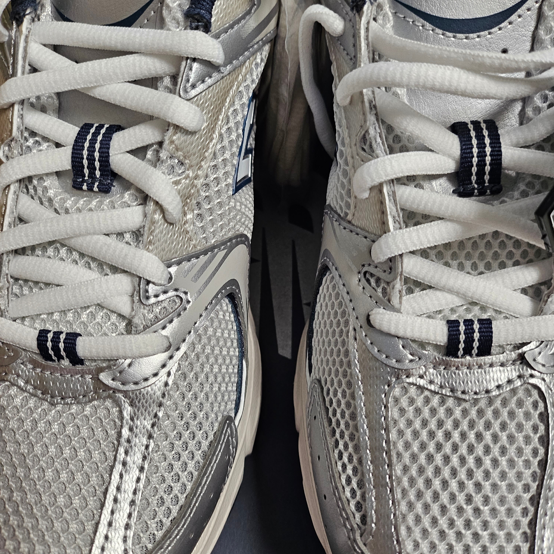 New Balance 530 Steel Grey 착용 스타일