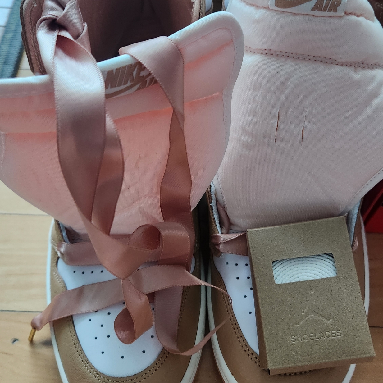 (W) Jordan 1 Retro High OG Praline 착용 스타일 - 3