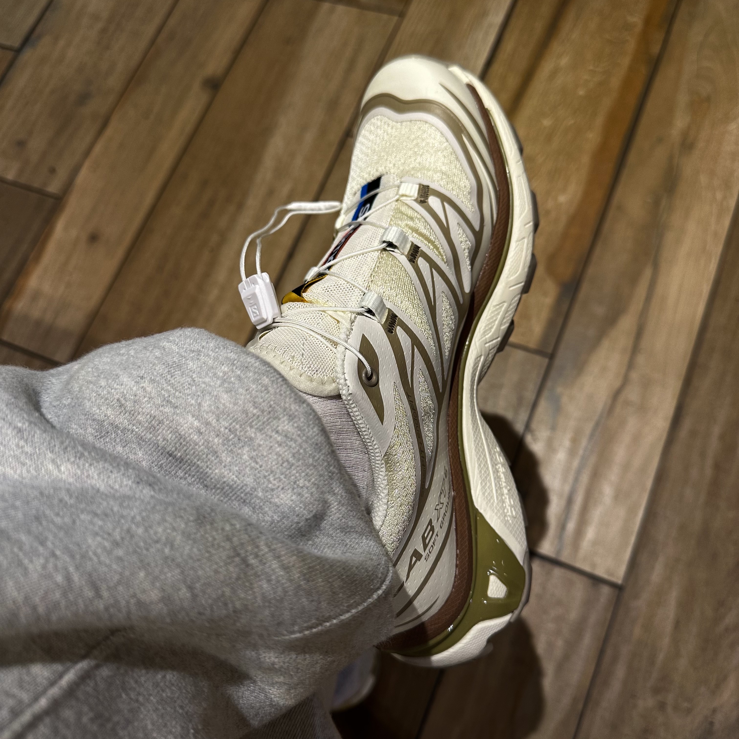 Salomon XT-6 Turtledove 착용 스타일