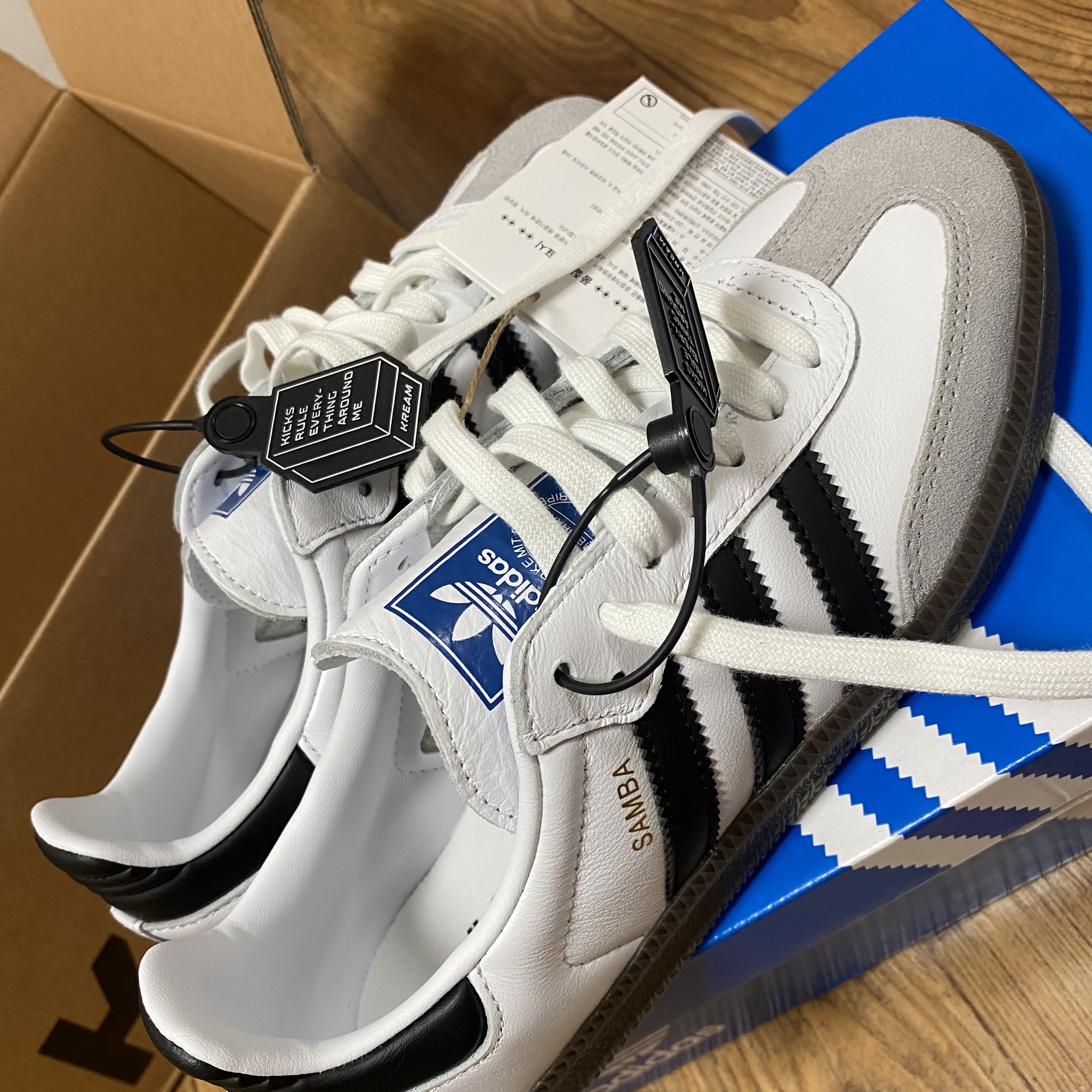 Adidas Samba OG Cloud White 착용 스타일