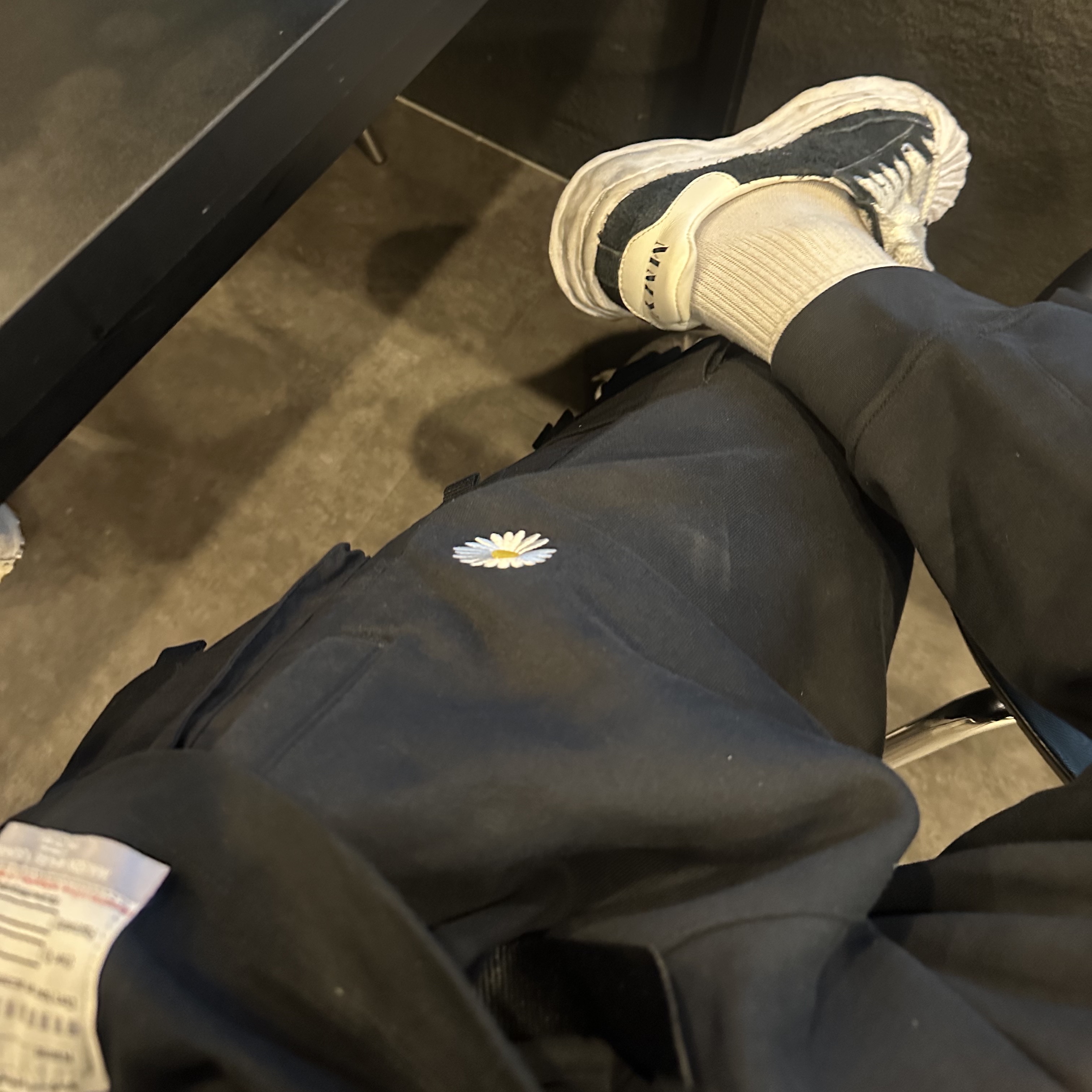 Nike x Peaceminusone Wide Pants Black (DR0096-010) 착용 스타일 - 2