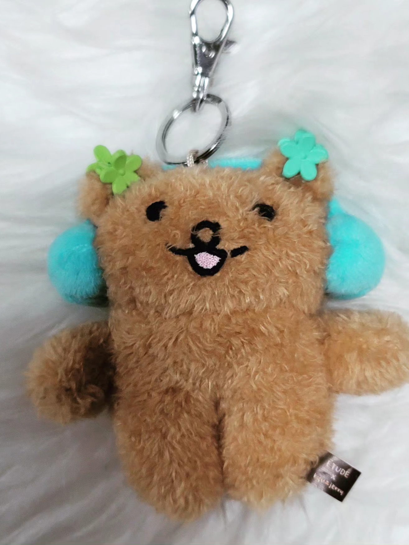 Monamhee Bred Keyring with Pink Pants Brown, Jellycat Bashful Bunny Bag Charm Tulip 착용 스타일 - 5