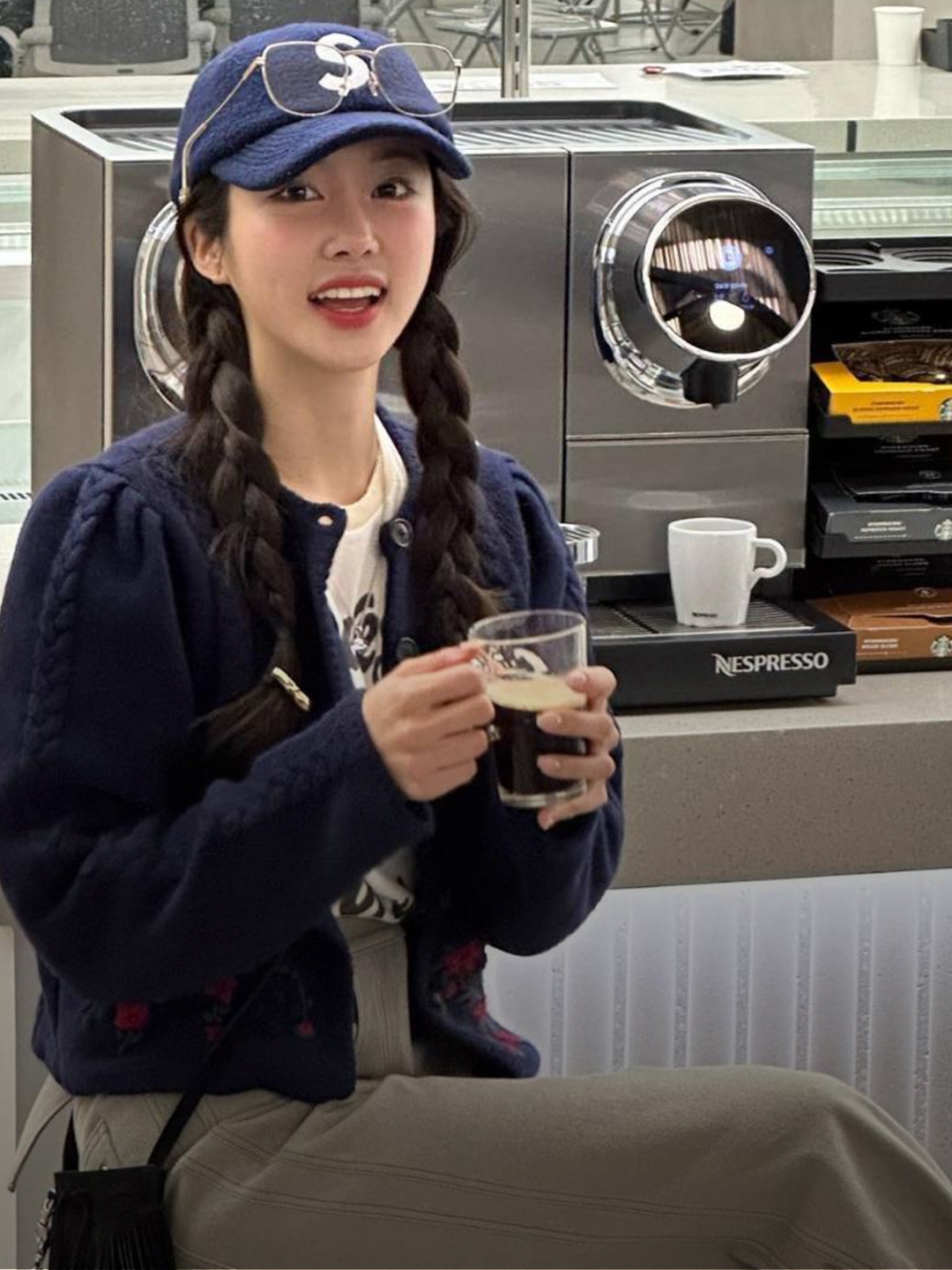 New Era x MoMA New York Yankees Cap Black, Supreme Pigment Print S Logo 6-Panel Navy - 23FW 착용 스타일 - 3