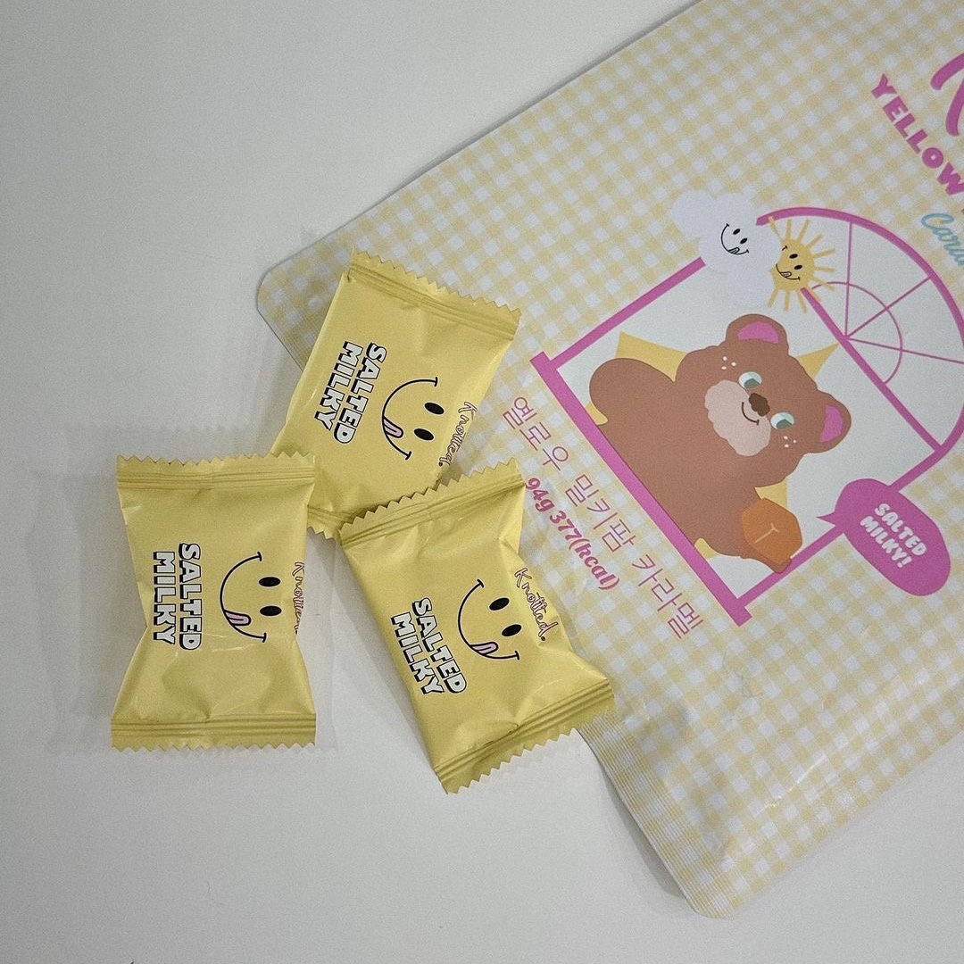 Knotted Salted Milky Farm Caramel Yellow 착용 스타일