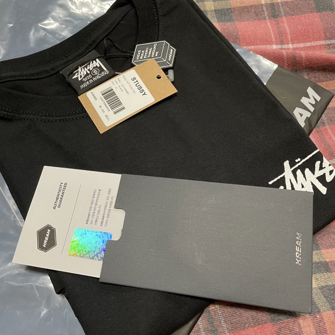 Stussy Kittens T-Shirt Black 착용 스타일 - 2