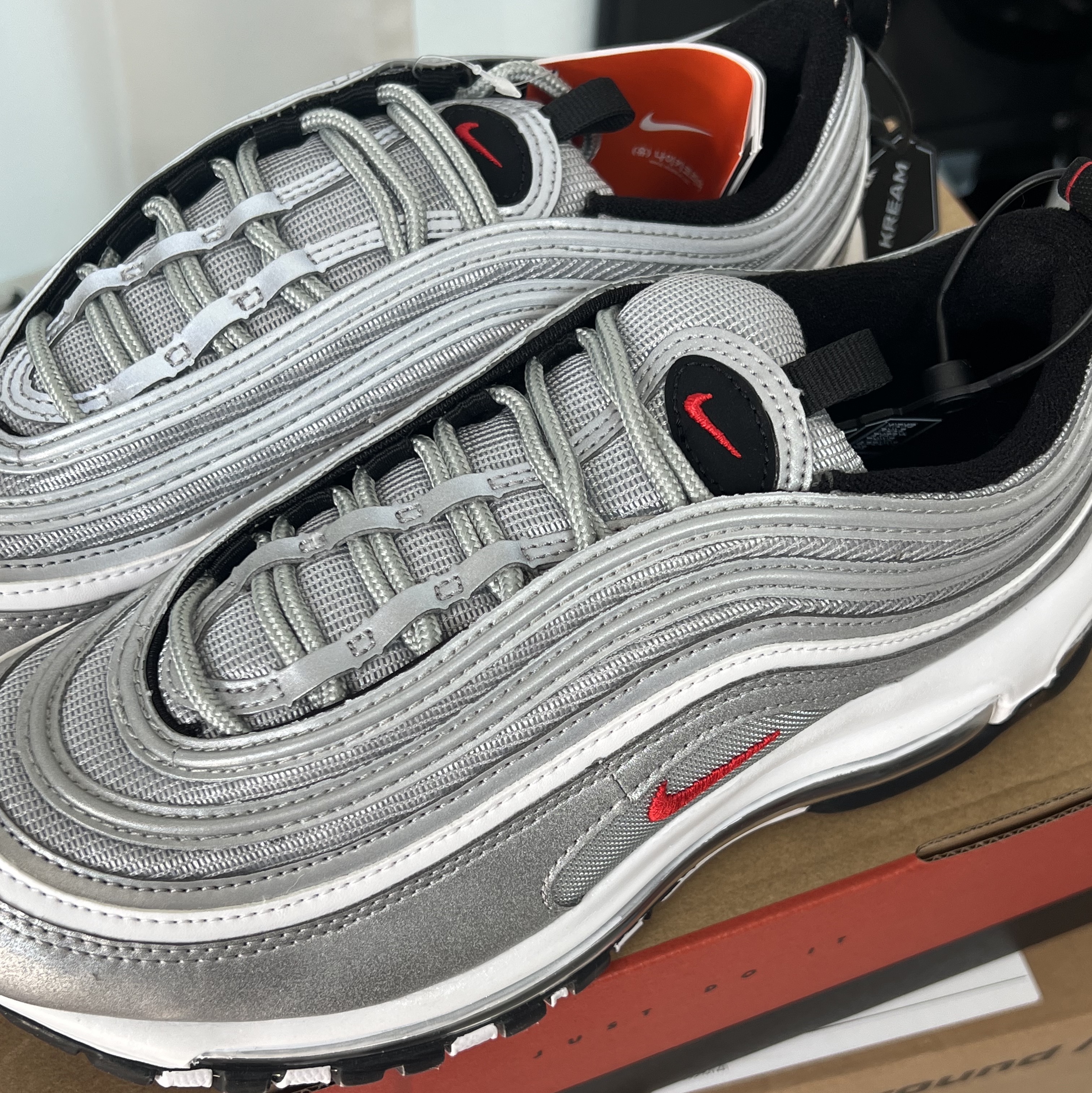 Nike Air Max 97 OG Silver Bullet 2022 착용 스타일 - 1