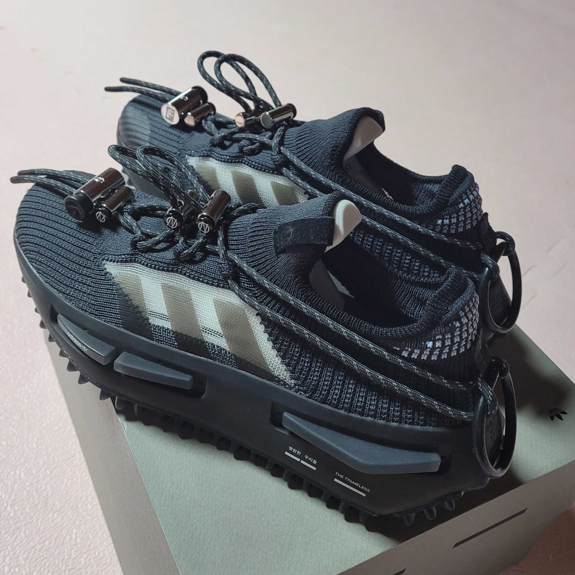 Adidas x Bajowoo NMD S1 Carbon Core Black 착용 스타일 - 3