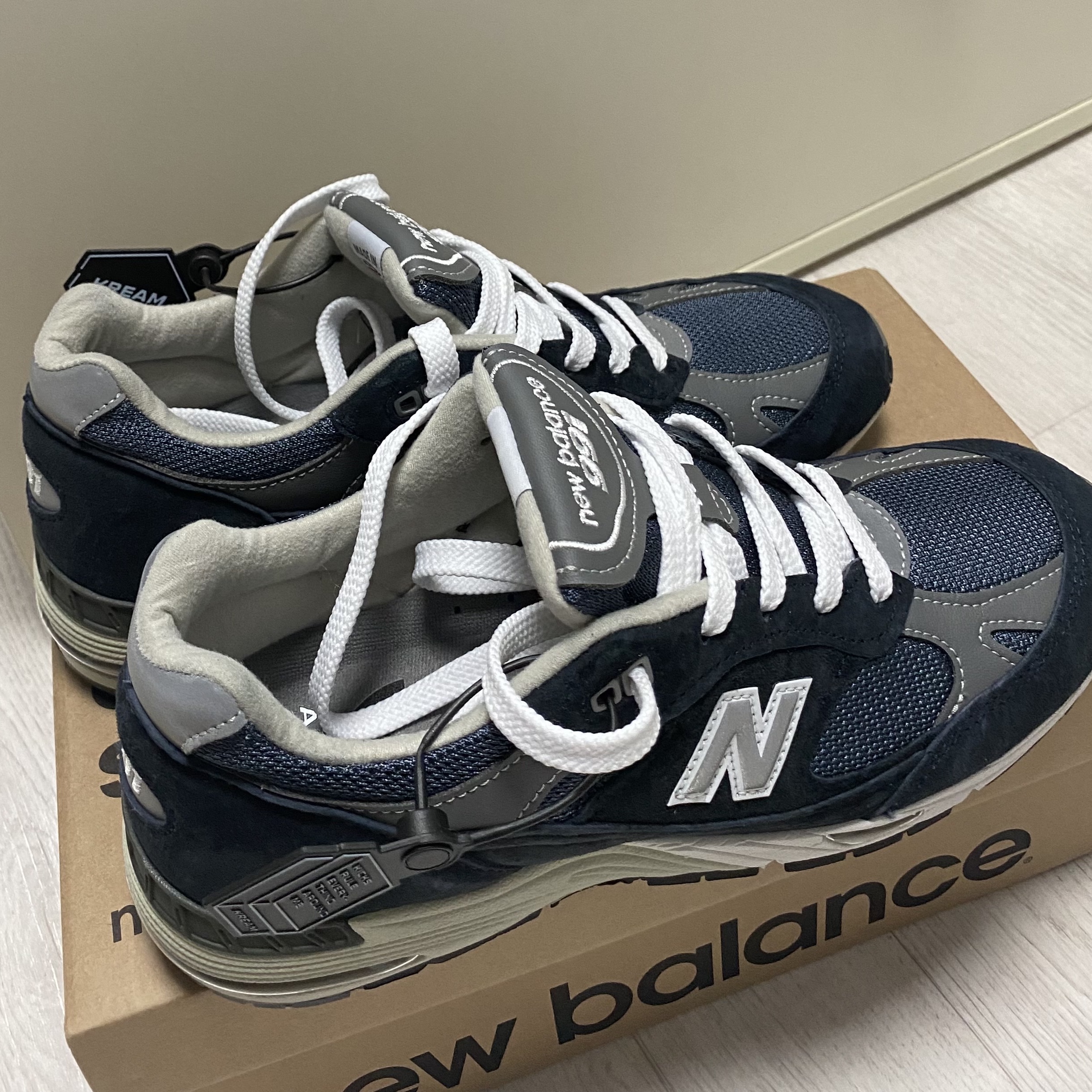 (W) New Balance 991 Made in UK Navy 착용 스타일