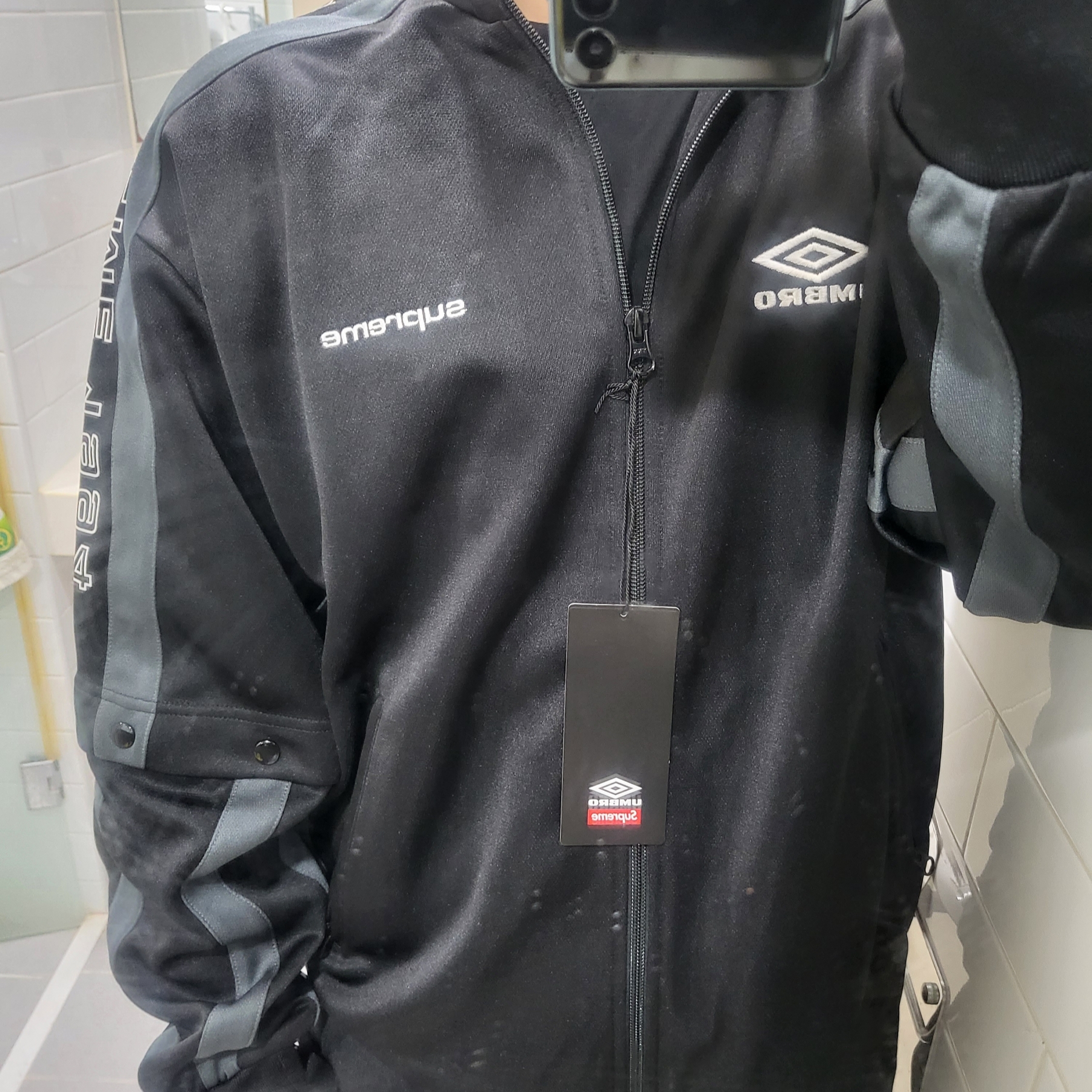 Supreme x Umbro Snap Sleeve Jacket Black - 23SS 착용 스타일