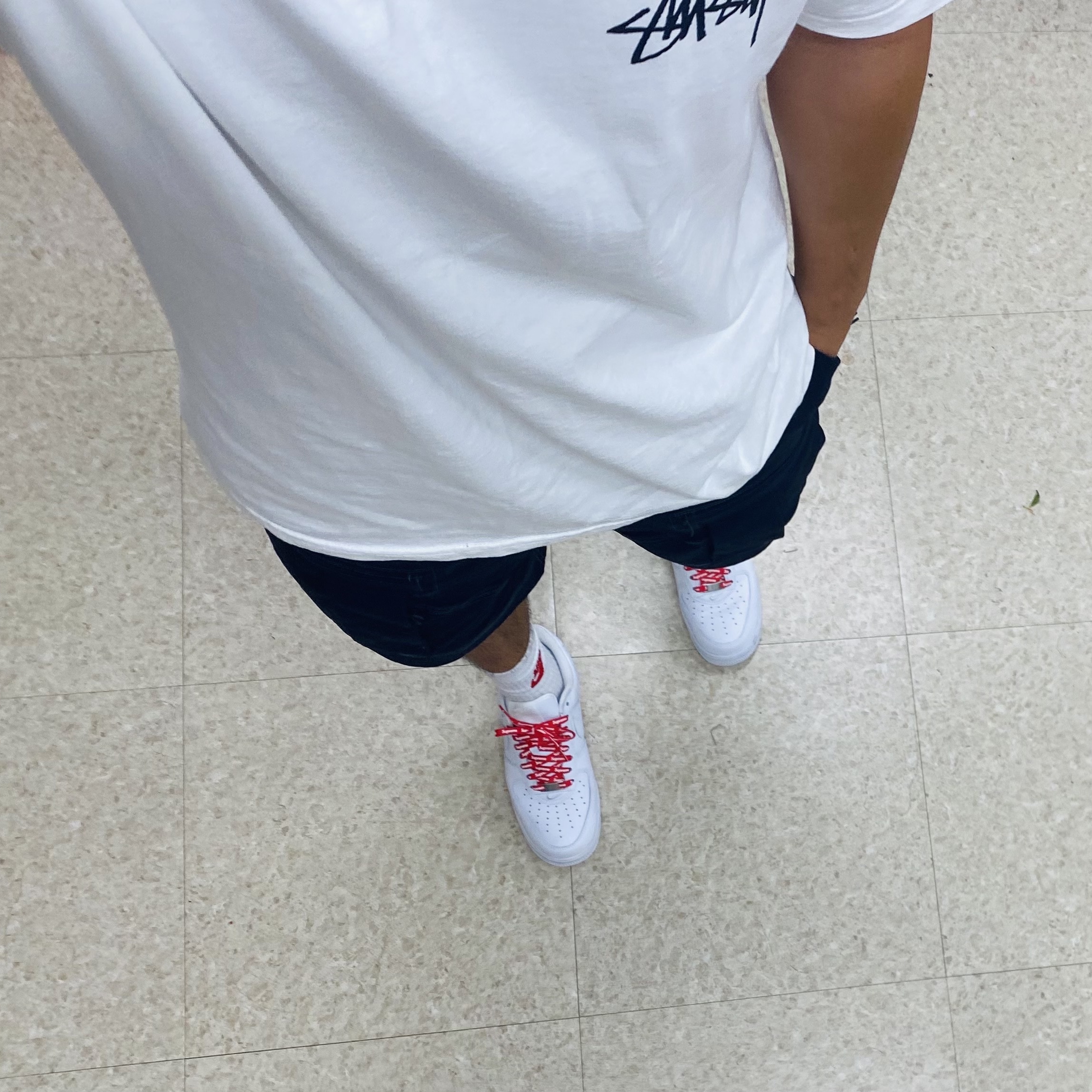 Stussy Diced Out T-Shirt White, Nike x Supreme Air Force 1 Low White 착용 스타일
