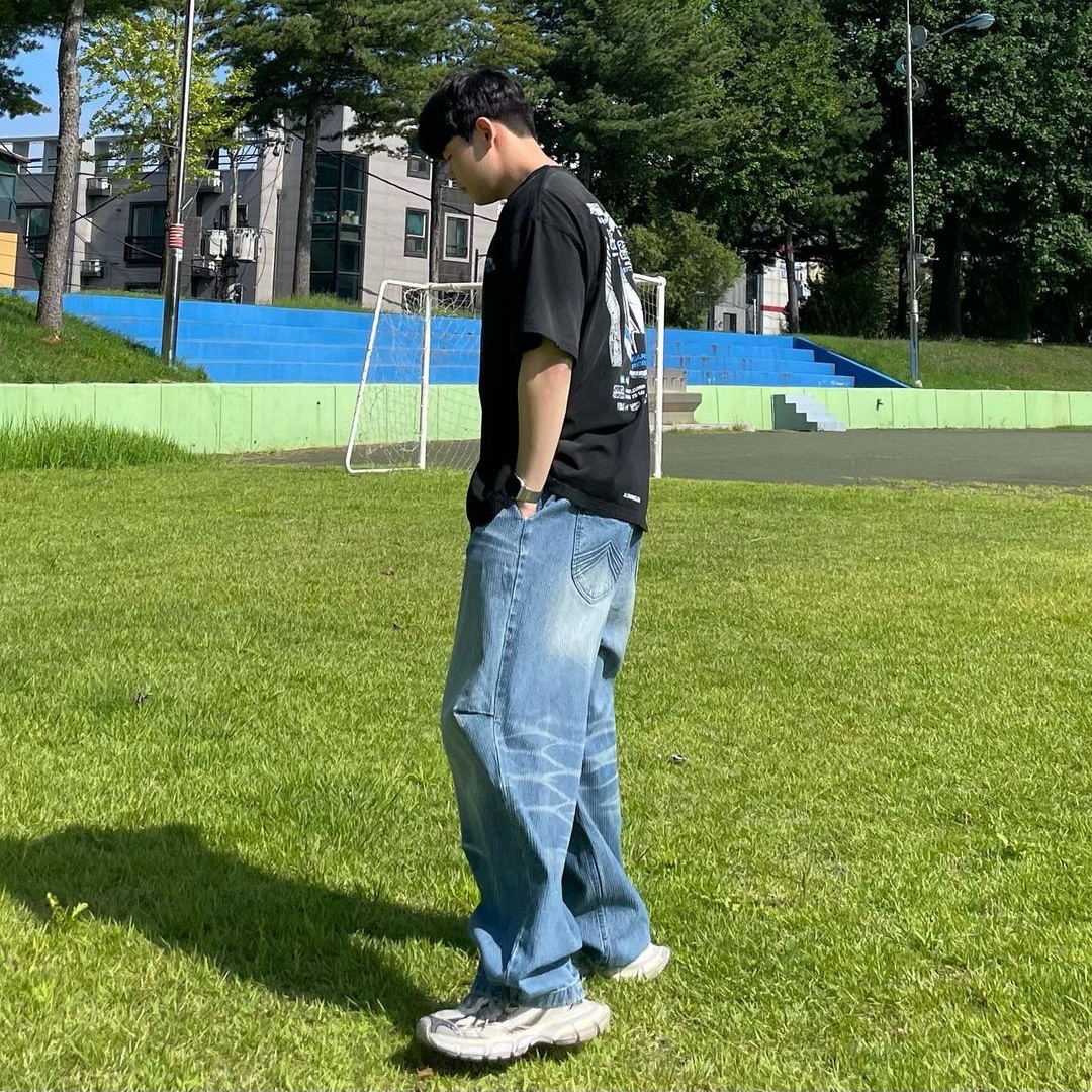 Nonnod Grandprix T-shirt Washed Black 착용 스타일 - 2