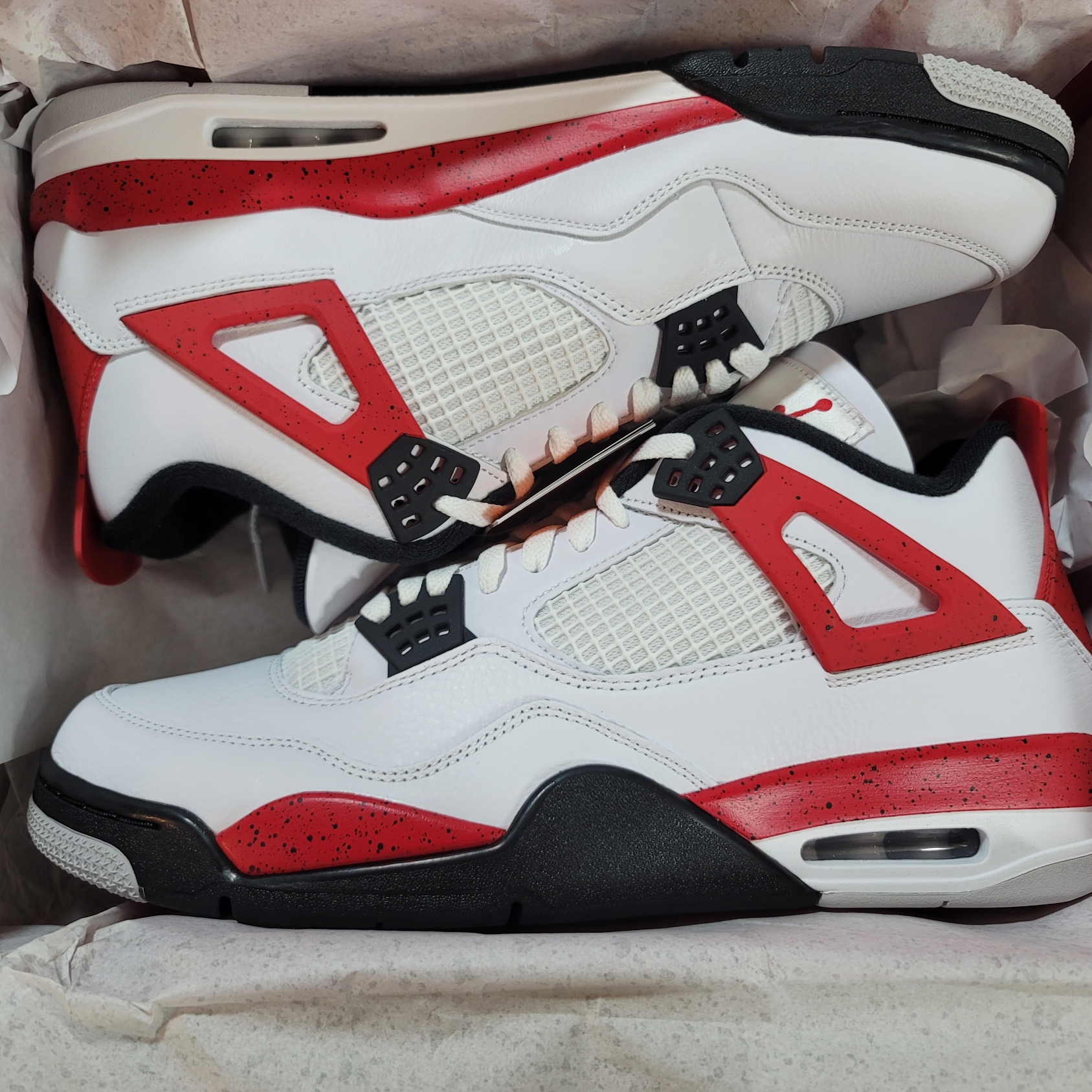 Jordan 4 Retro Red Cement 착용 스타일 - 3