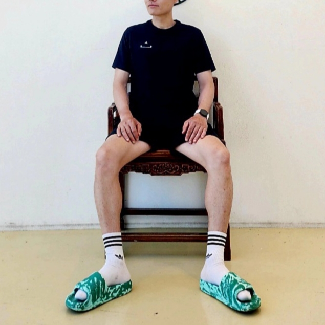 Adidas Adilette 22 Court Green, Jordan 23 Engineered Fleece Shorts Black - Asia 착용 스타일