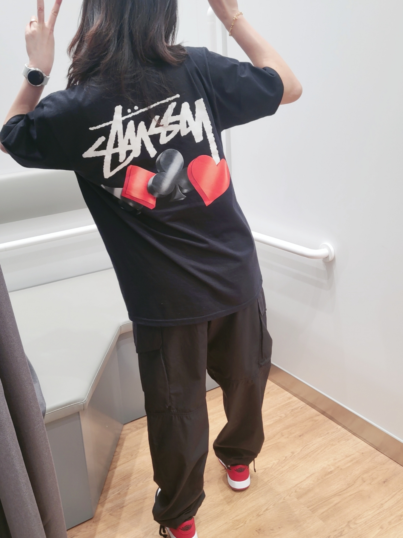Stussy Suits T-Shirt Black, Jordan 1 Retro Low OG Black Toe 착용 스타일