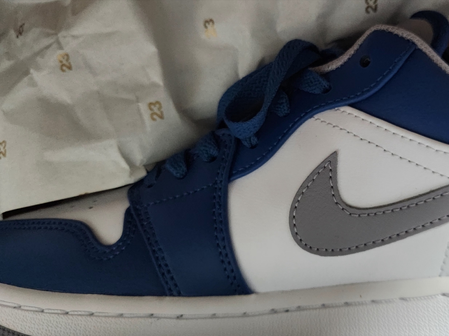 Jordan 1 Low True Blue Cement Grey 착용 스타일