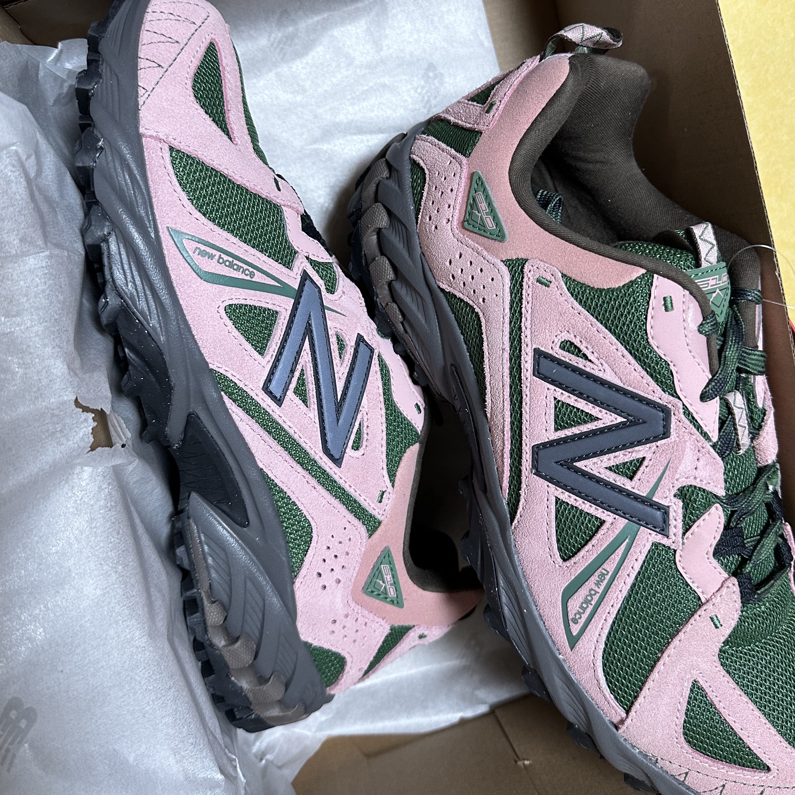 New Balance ML610T Pink Moon - D Standard 착용 스타일