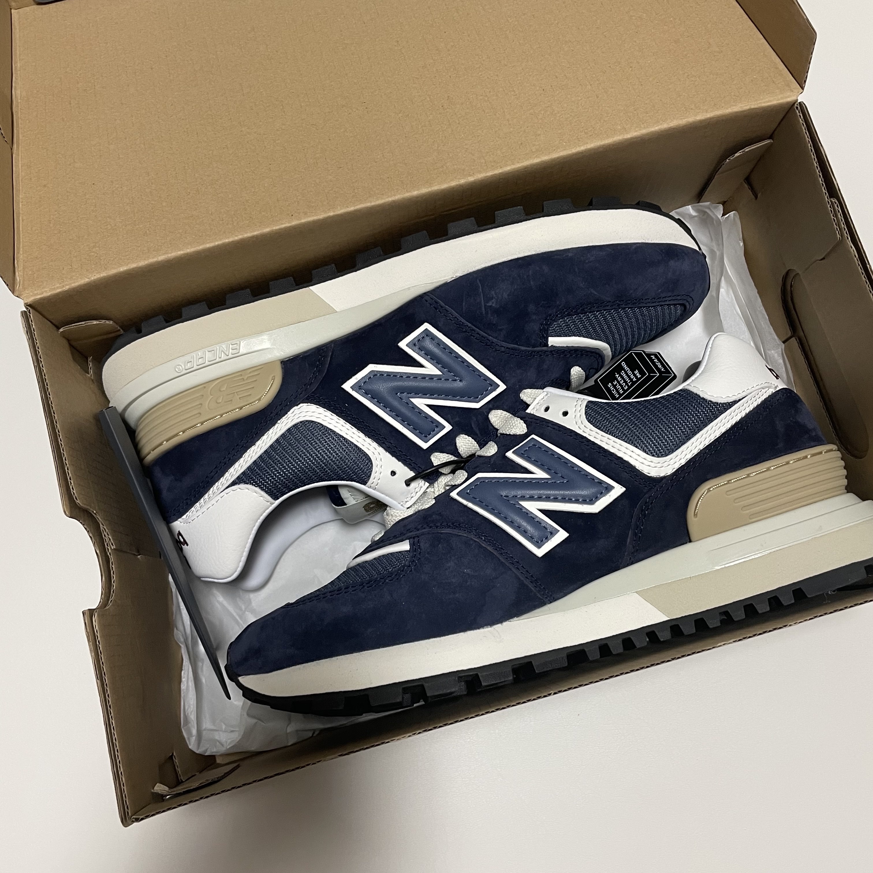 New Balance 574 Legacy Navy 착용 스타일 - 4