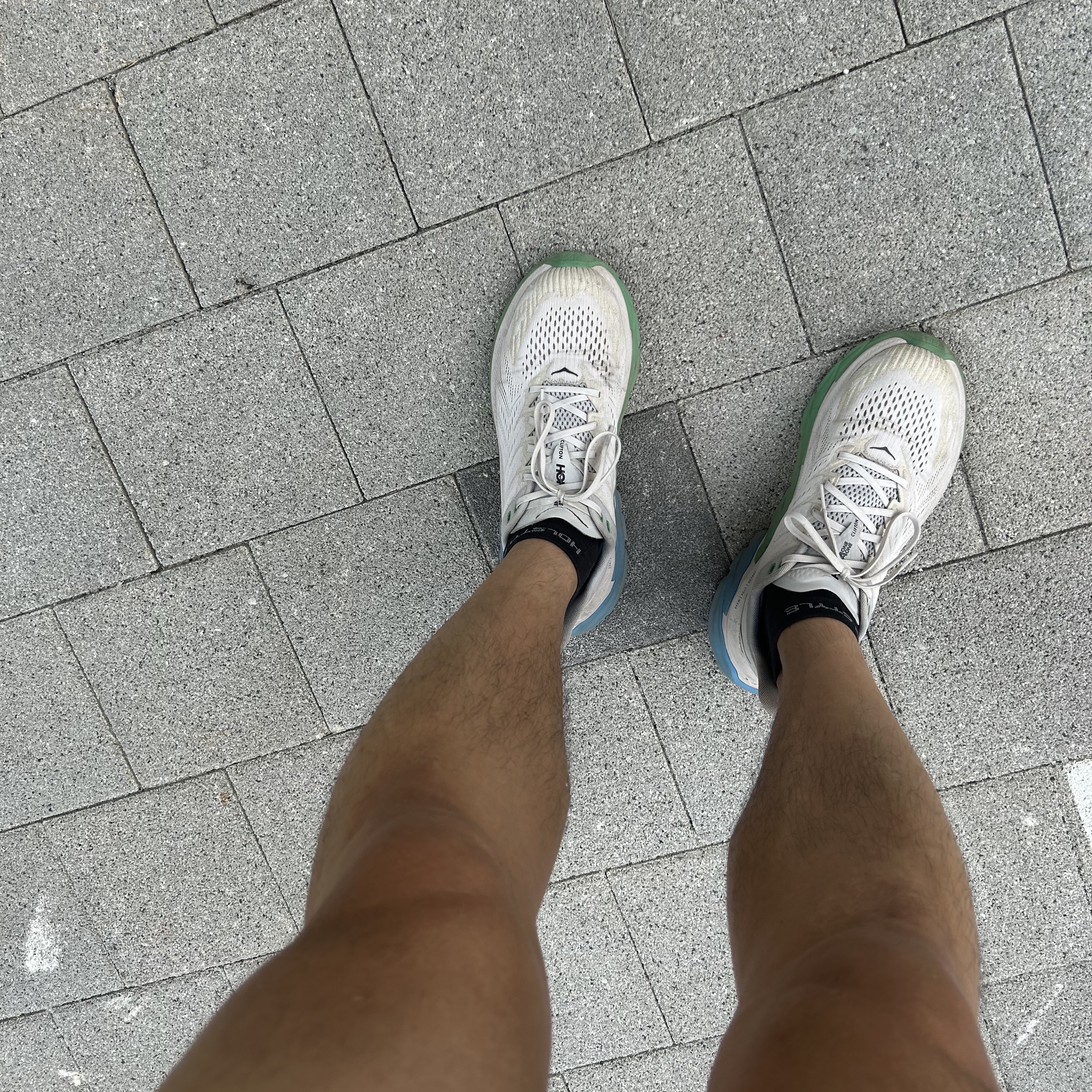 New Balance Fresh Foam X More v4 White Green - 2E Wide 착용 스타일
