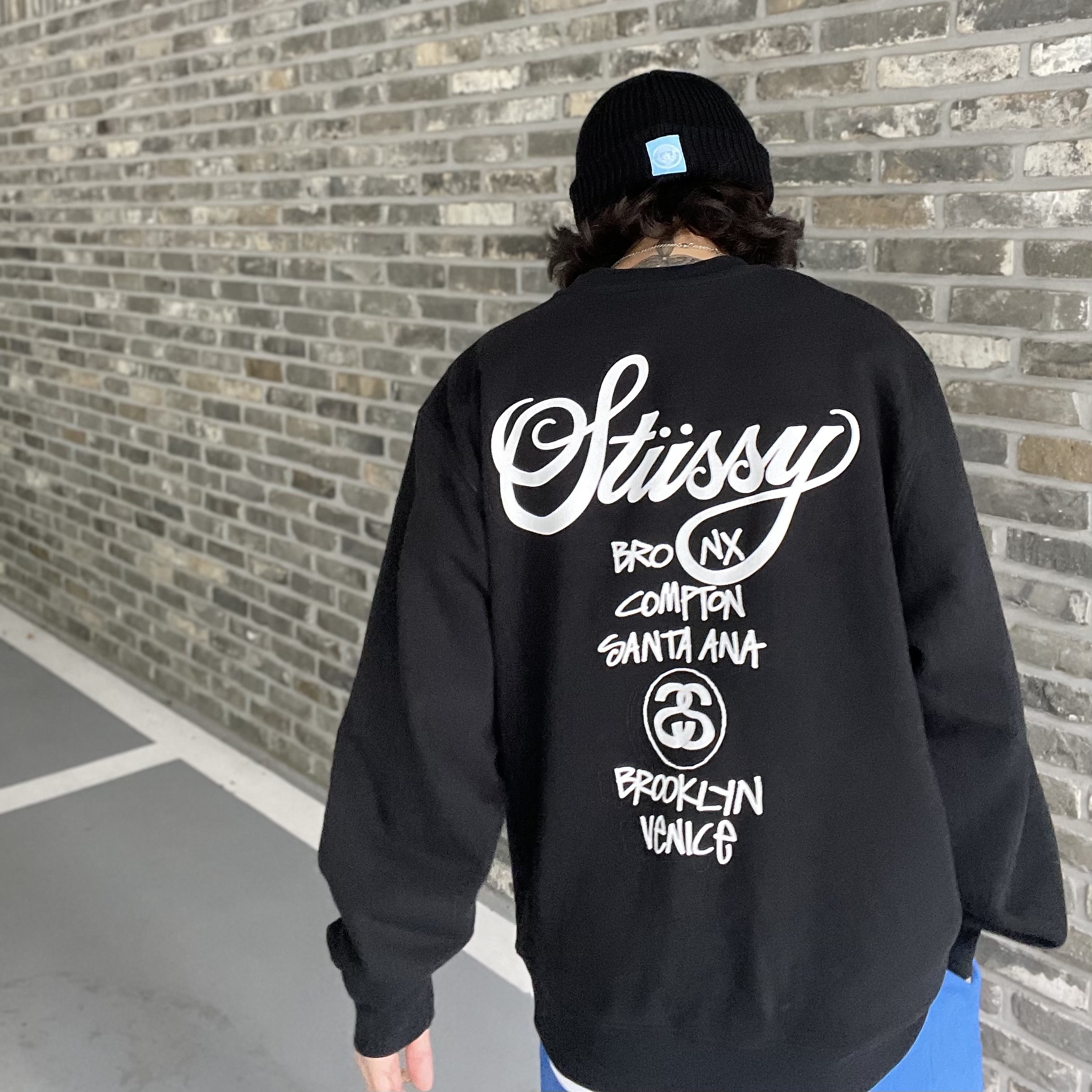 Asics Jog 100 S Sheet Rock - 2E Wide, Stussy World Tour Crew Black 2022 착용 스타일 - 3
