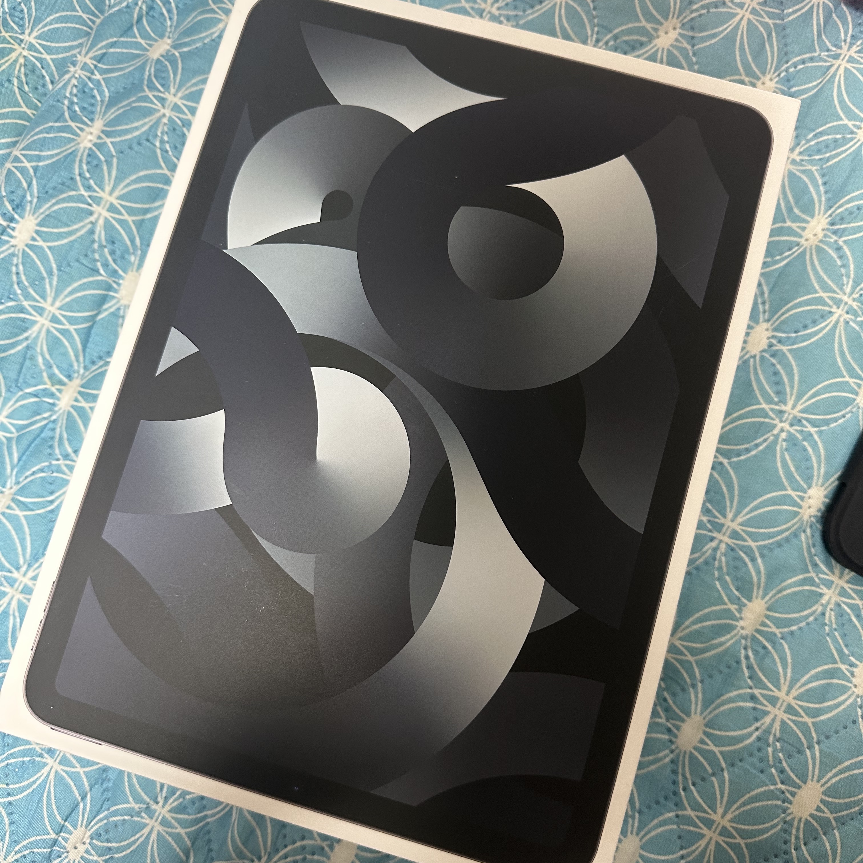Apple iPad Air 5th Gen Wifi 64GB Space Gray (Korean Ver.) 착용 스타일 - 1