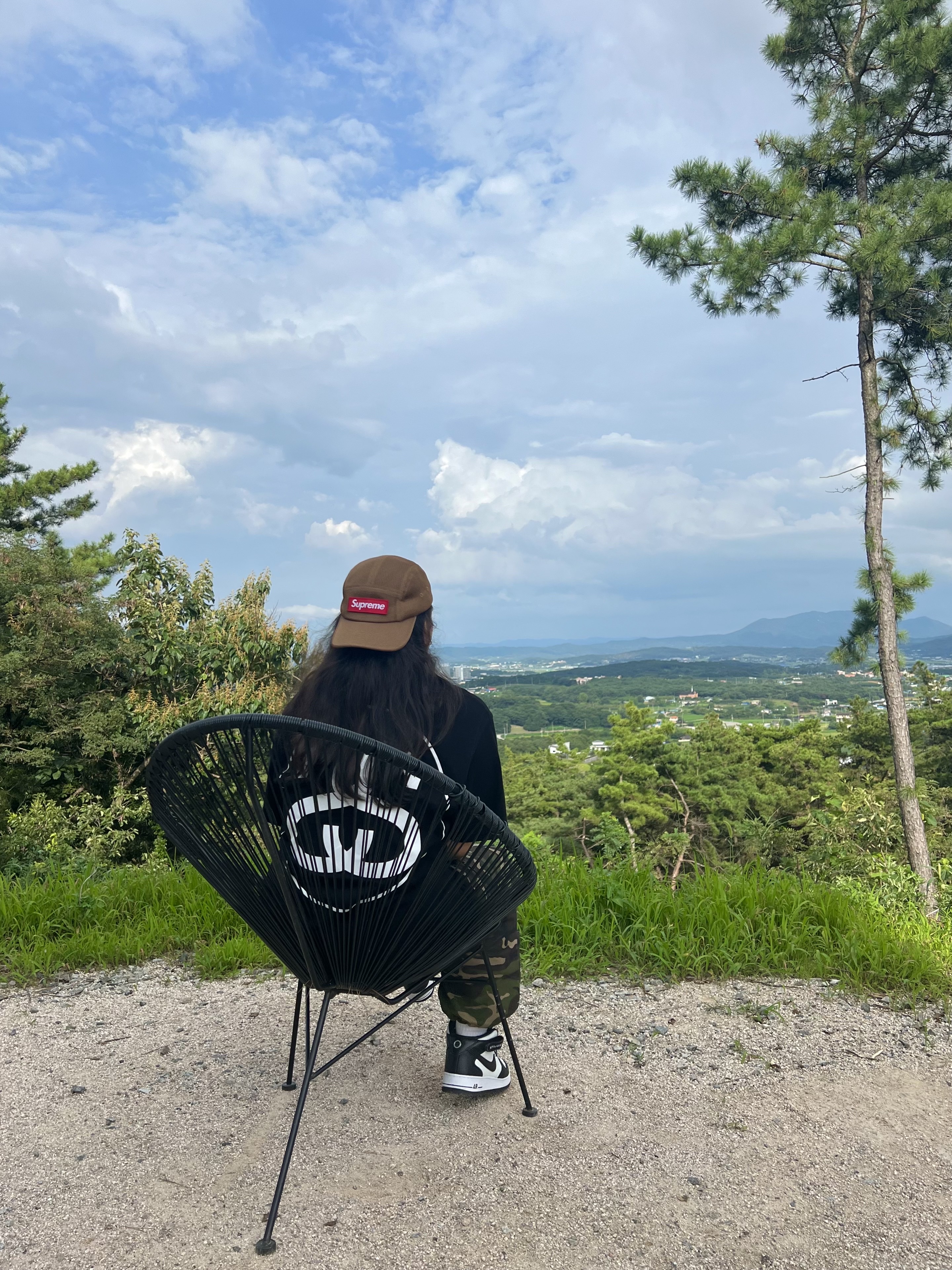 Supreme Mesh Cordura Camp Cap Sand - 23SS, Stussy Big Link T-Shirt Black 착용 스타일 - 1