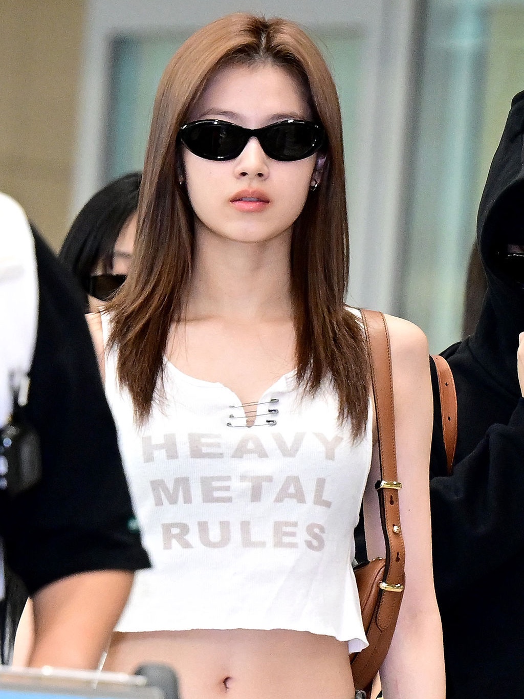 Prada Symbole Sunglasses Slate Gray Lenses Alternative fit 착용 스타일