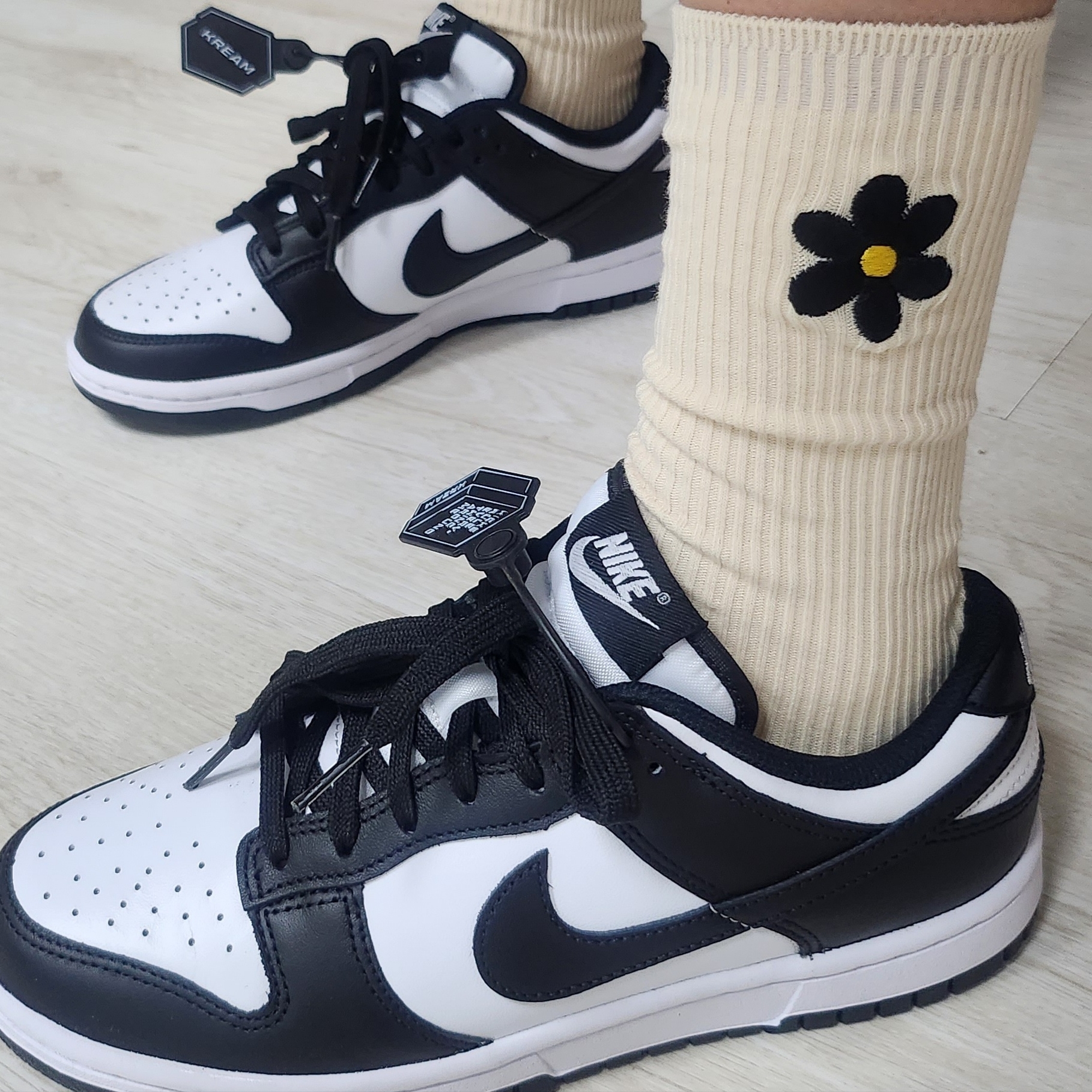 (W) Nike Dunk Low Black 착용 스타일