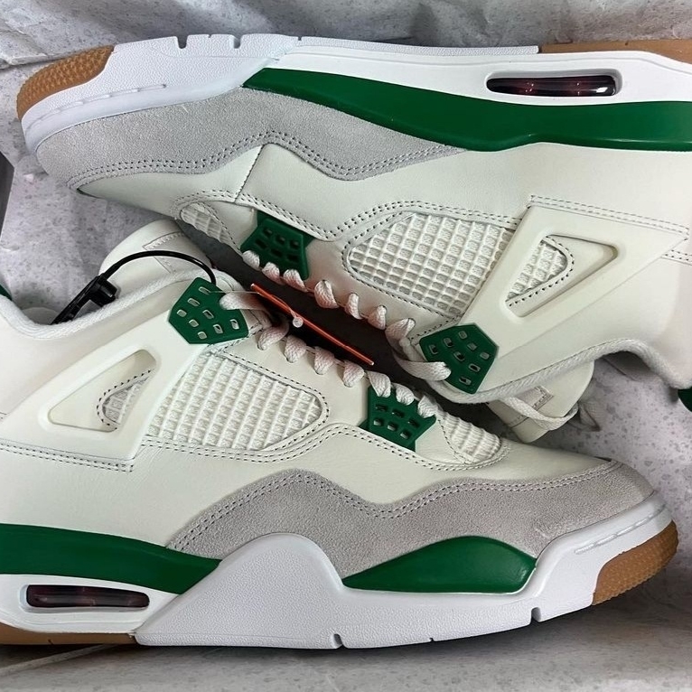 Jordan 4 x Nike SB Retro SP Pine Green 착용 스타일