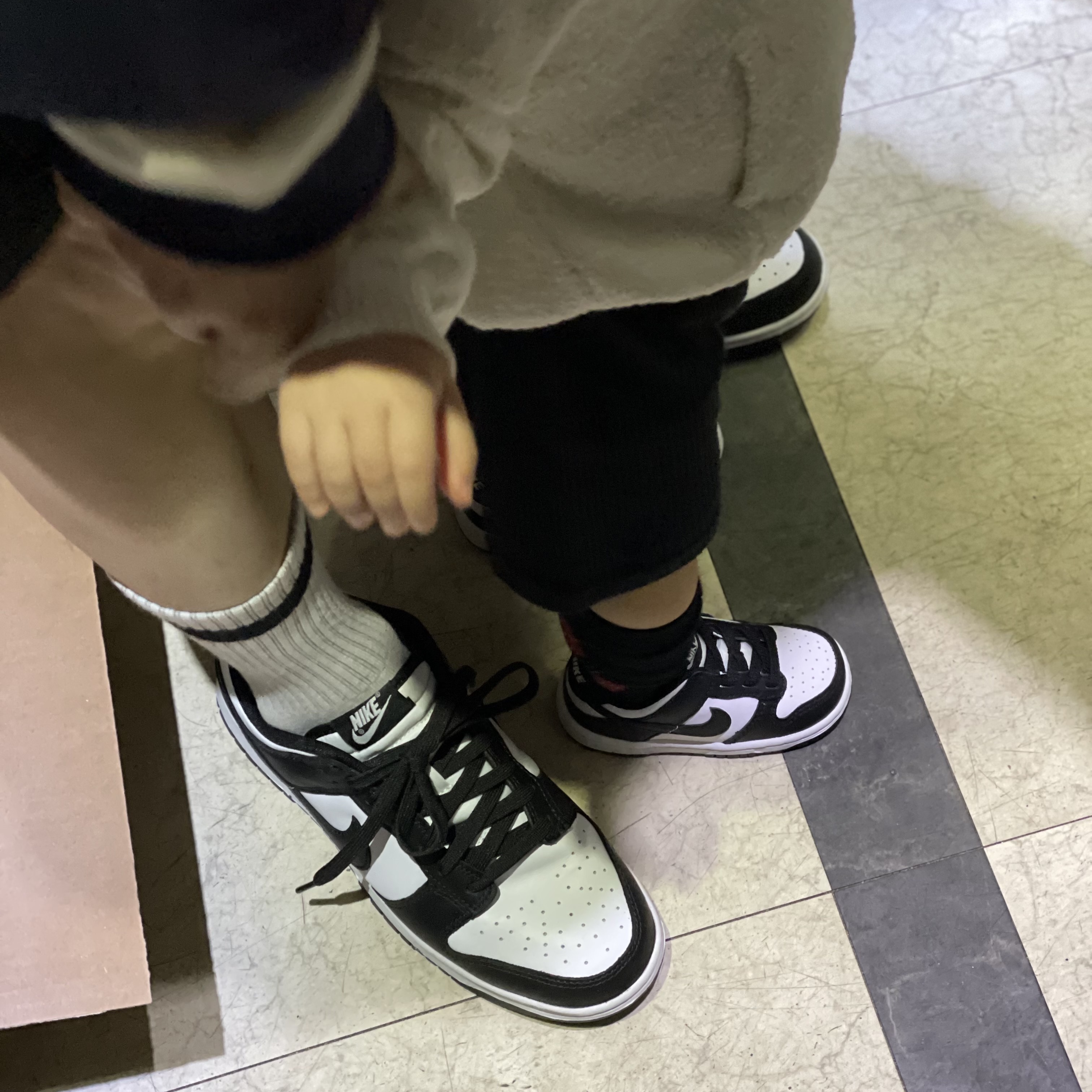 (TD) Nike Dunk Low Black 착용 스타일 - 1