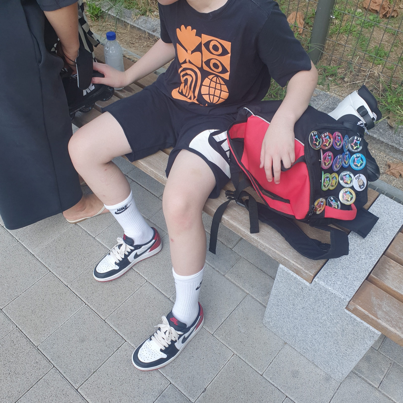 Jordan 1 Retro Low OG Black Toe 착용 스타일 - 2