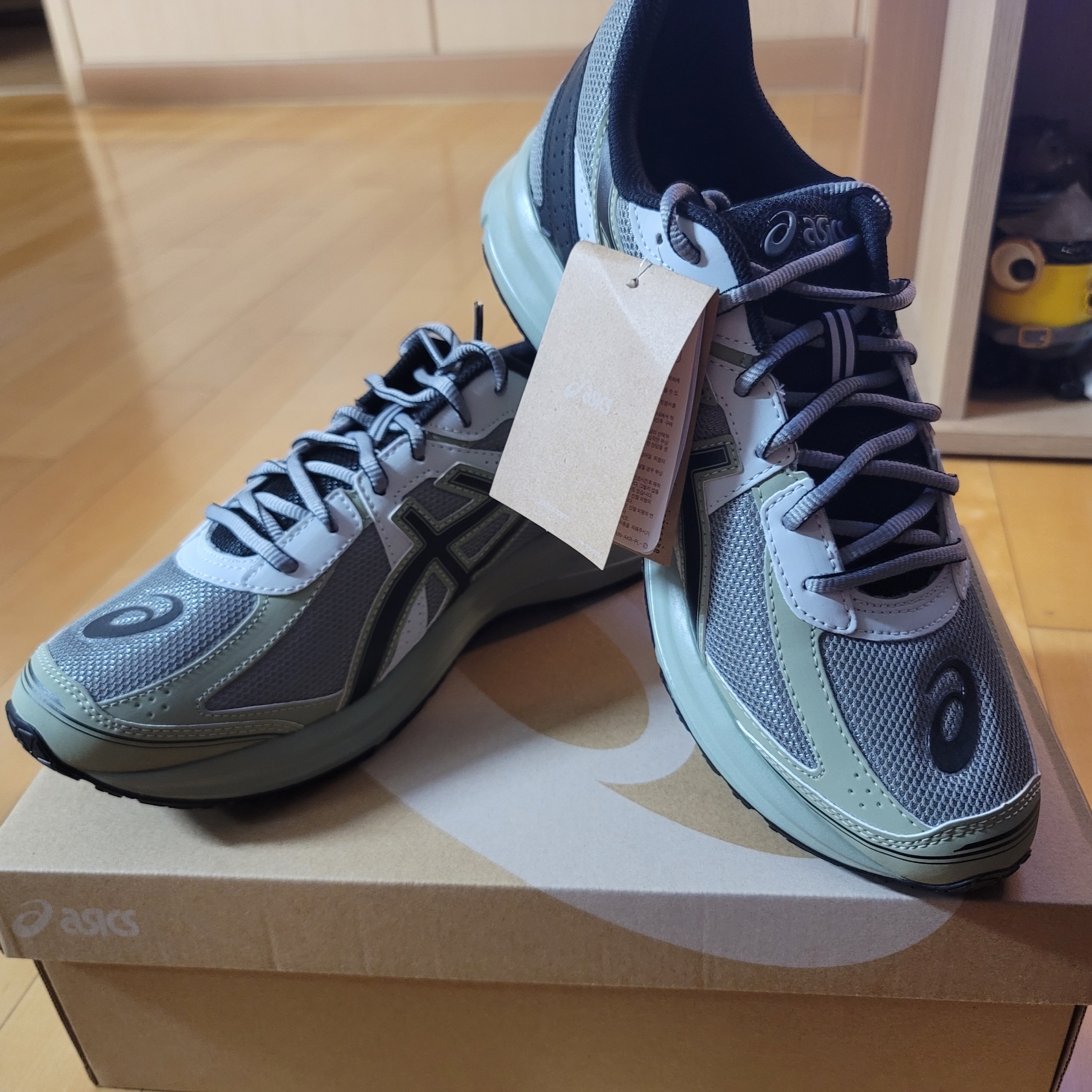 Asics Jog 100 S Sheet Rock - 2E Wide 착용 스타일 - 1