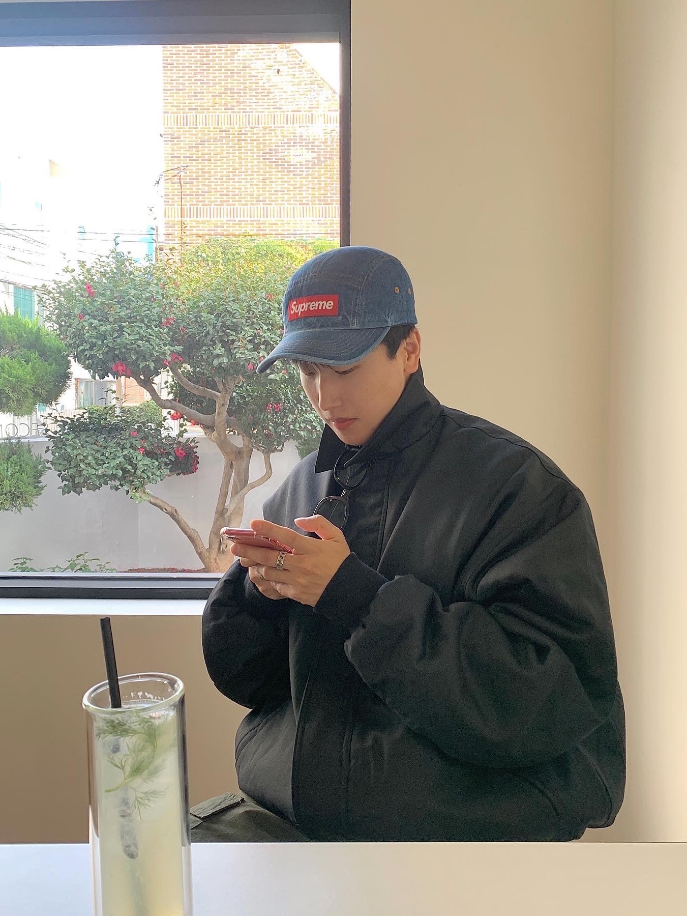 Supreme Washed Chino Twill Camp Cap Denim - 22FW 착용 스타일 - 1