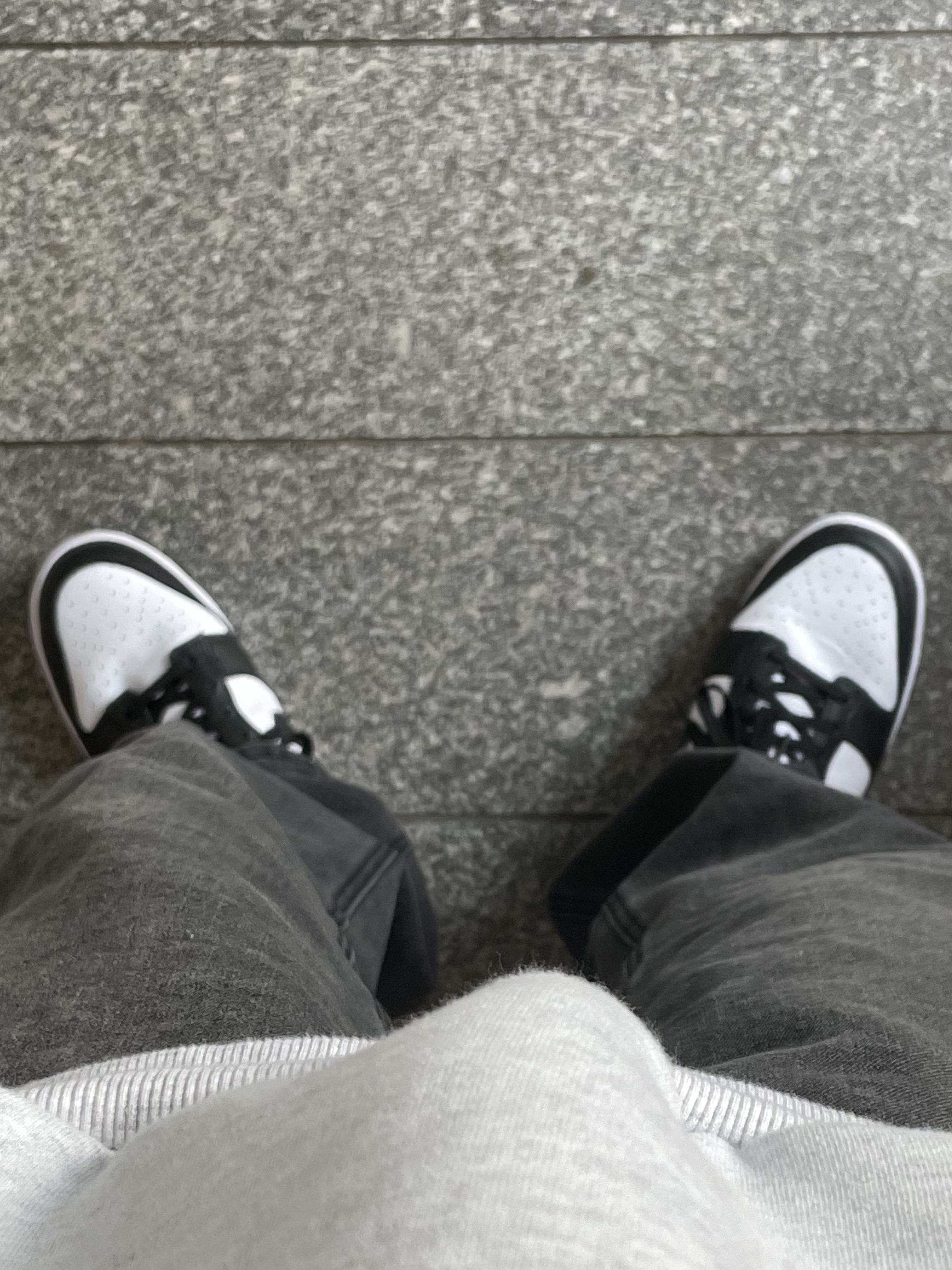 Nike Dunk Low Retro Black 착용 스타일