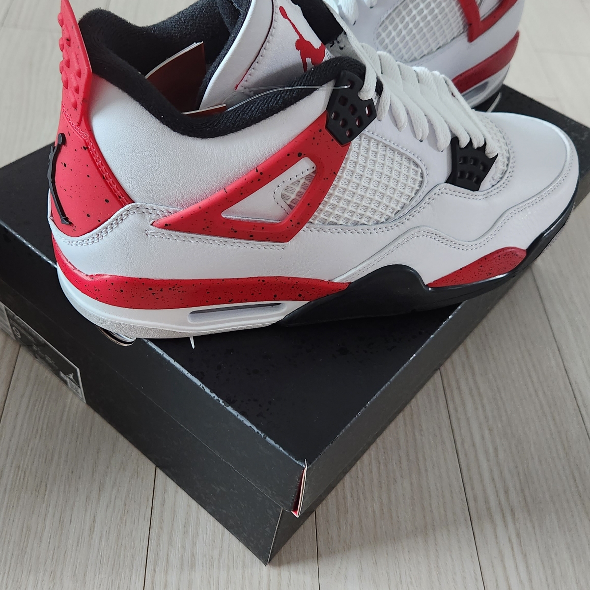 Jordan 4 Retro Red Cement, Jordan 4 Retro Thunder 2023 착용 스타일 - 5