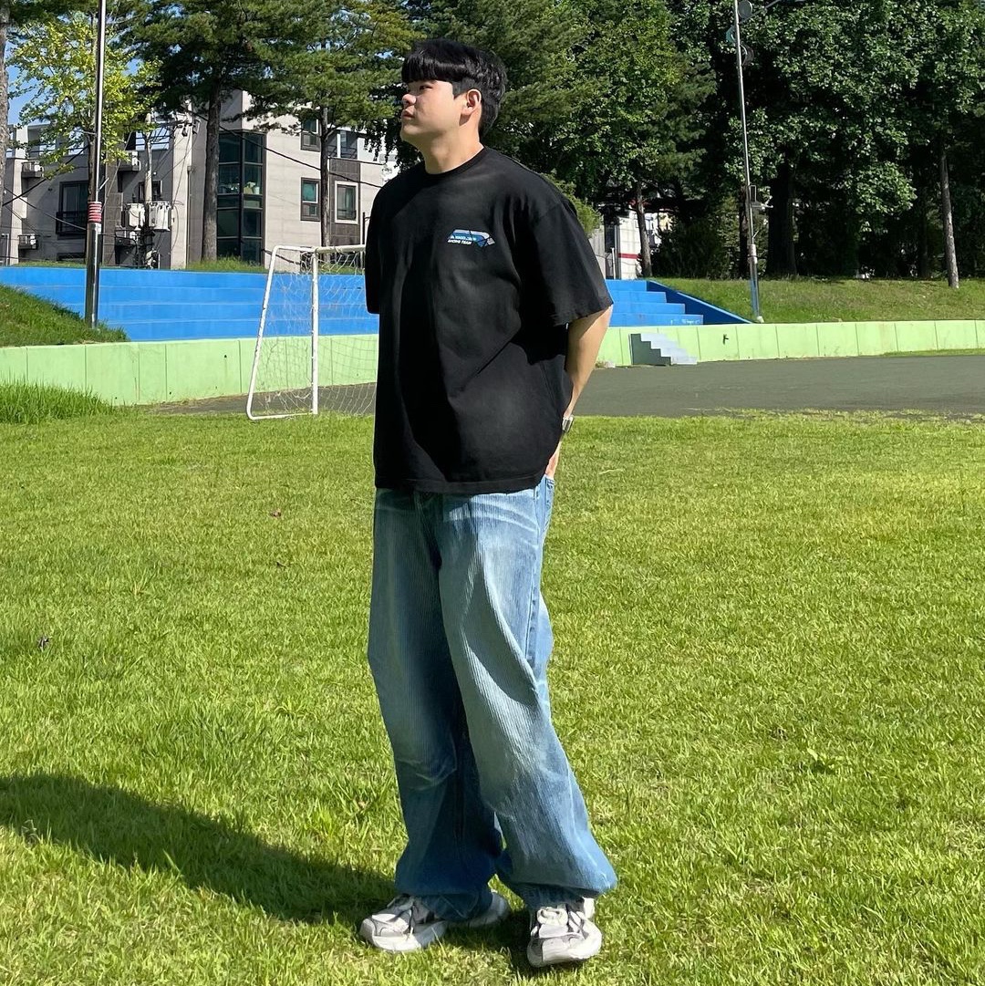 Nonnod Grandprix T-shirt Washed Black 착용 스타일 - 1