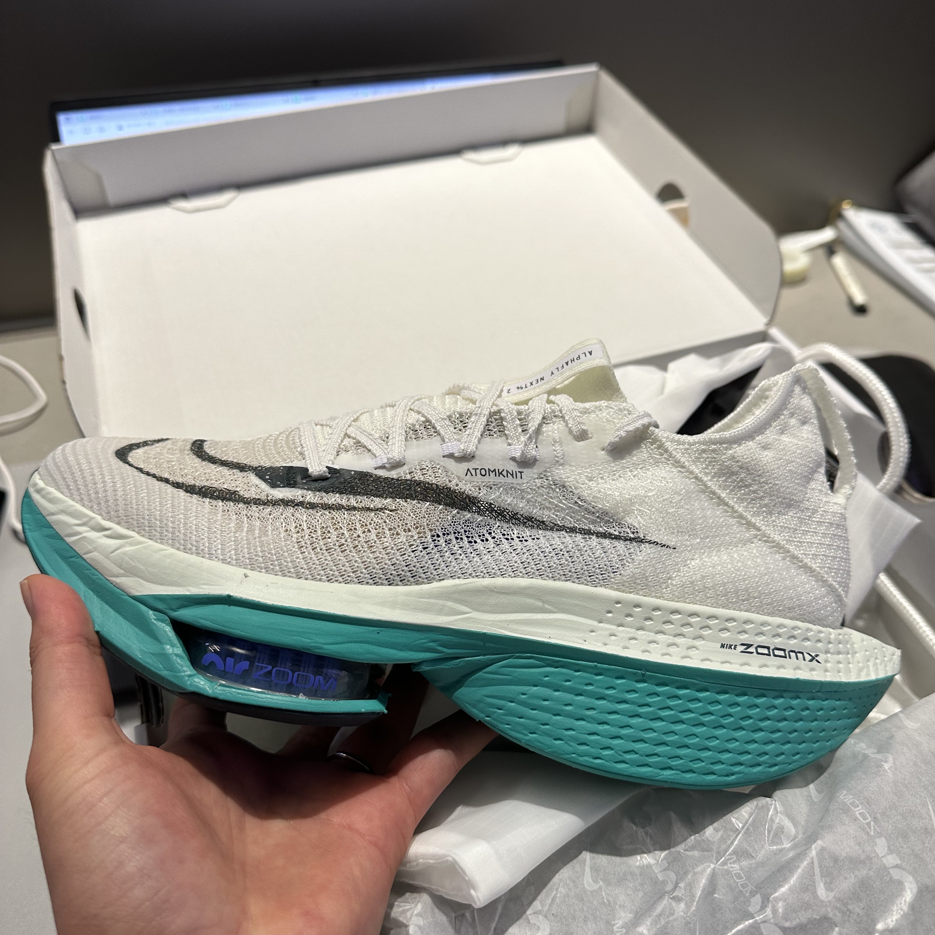 Nike Air Zoom Alphafly Next% 2 White Clear Jade 착용 스타일
