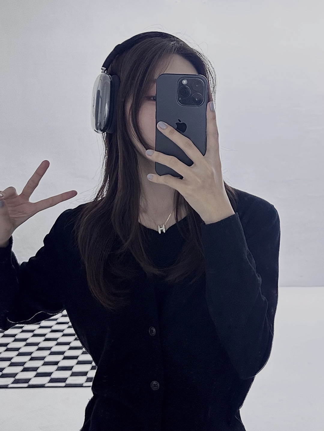 Apple AirPods Max Lightning Space Gray (Korean Ver.) 착용 스타일