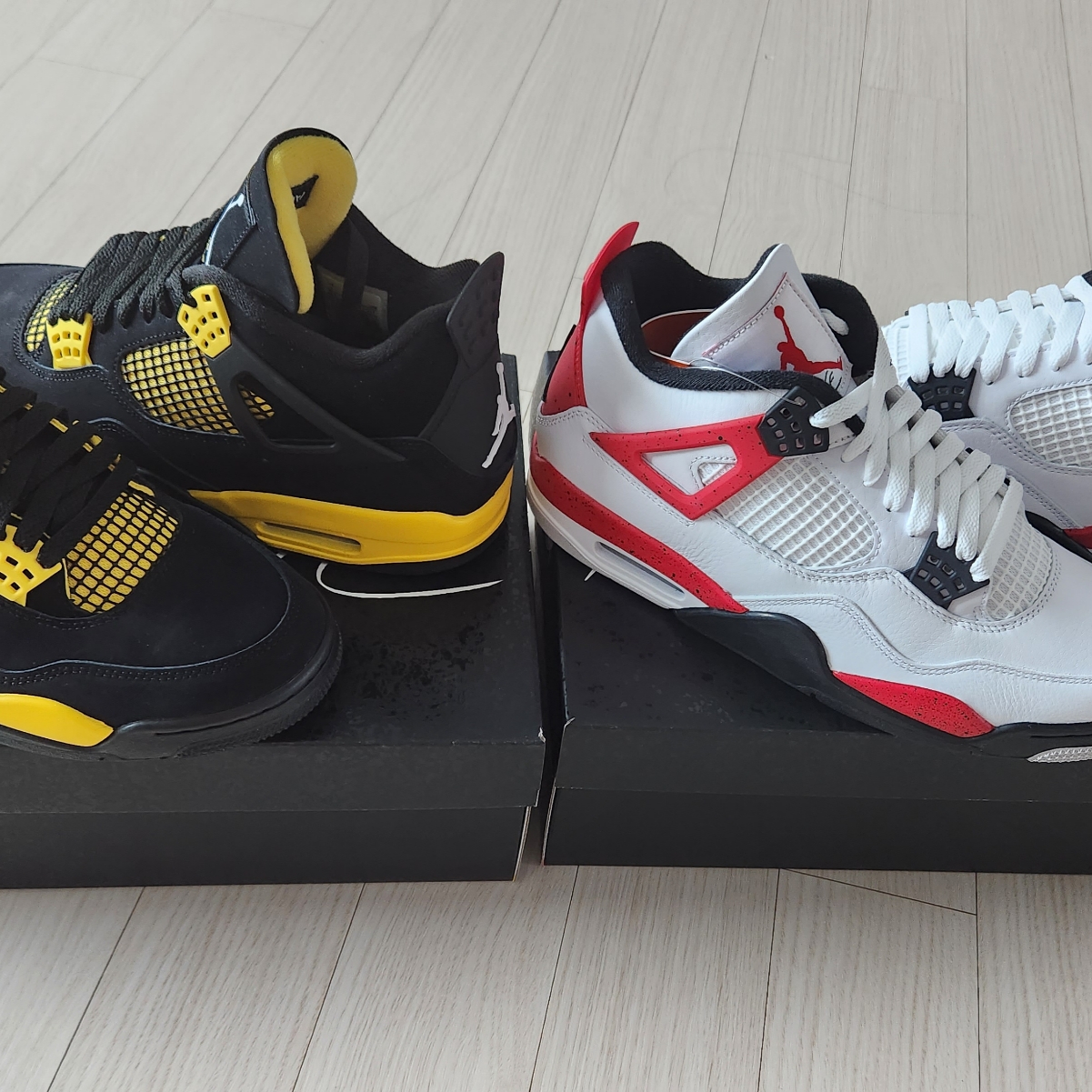 Jordan 4 Retro Red Cement, Jordan 4 Retro Thunder 2023 착용 스타일 - 2