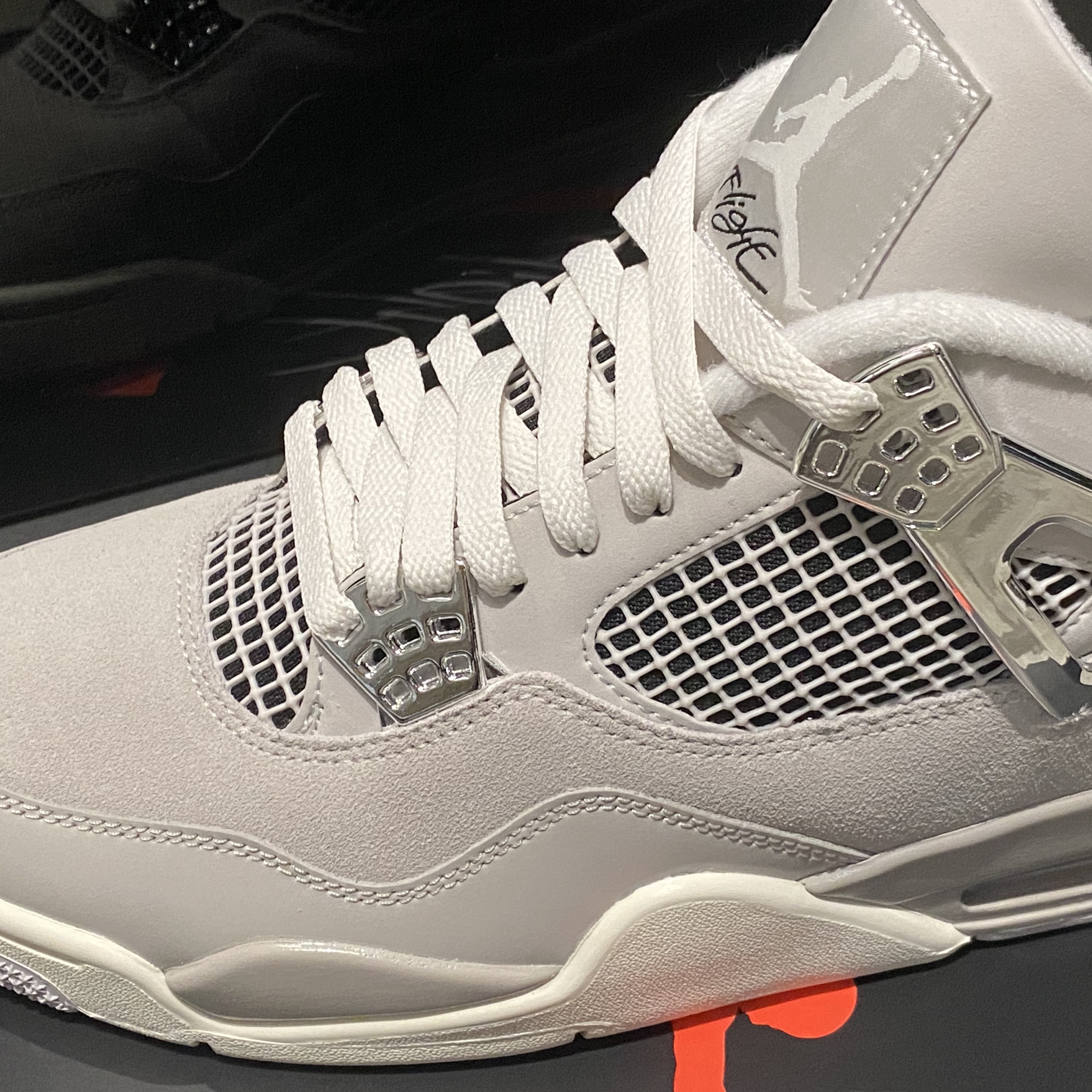 (W) Jordan 4 Retro Frozen Moments 착용 스타일