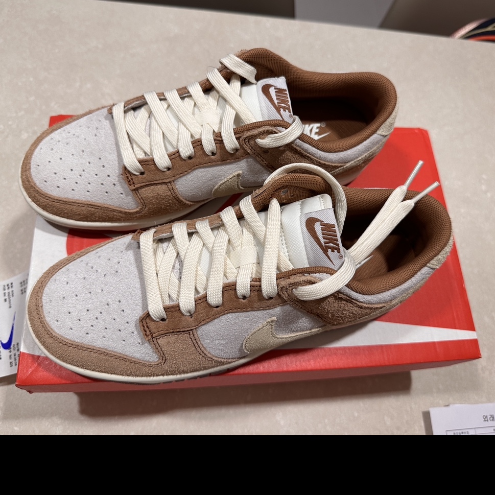 Nike Dunk Low Pro Premium Medium Curry 착용 스타일 - 2