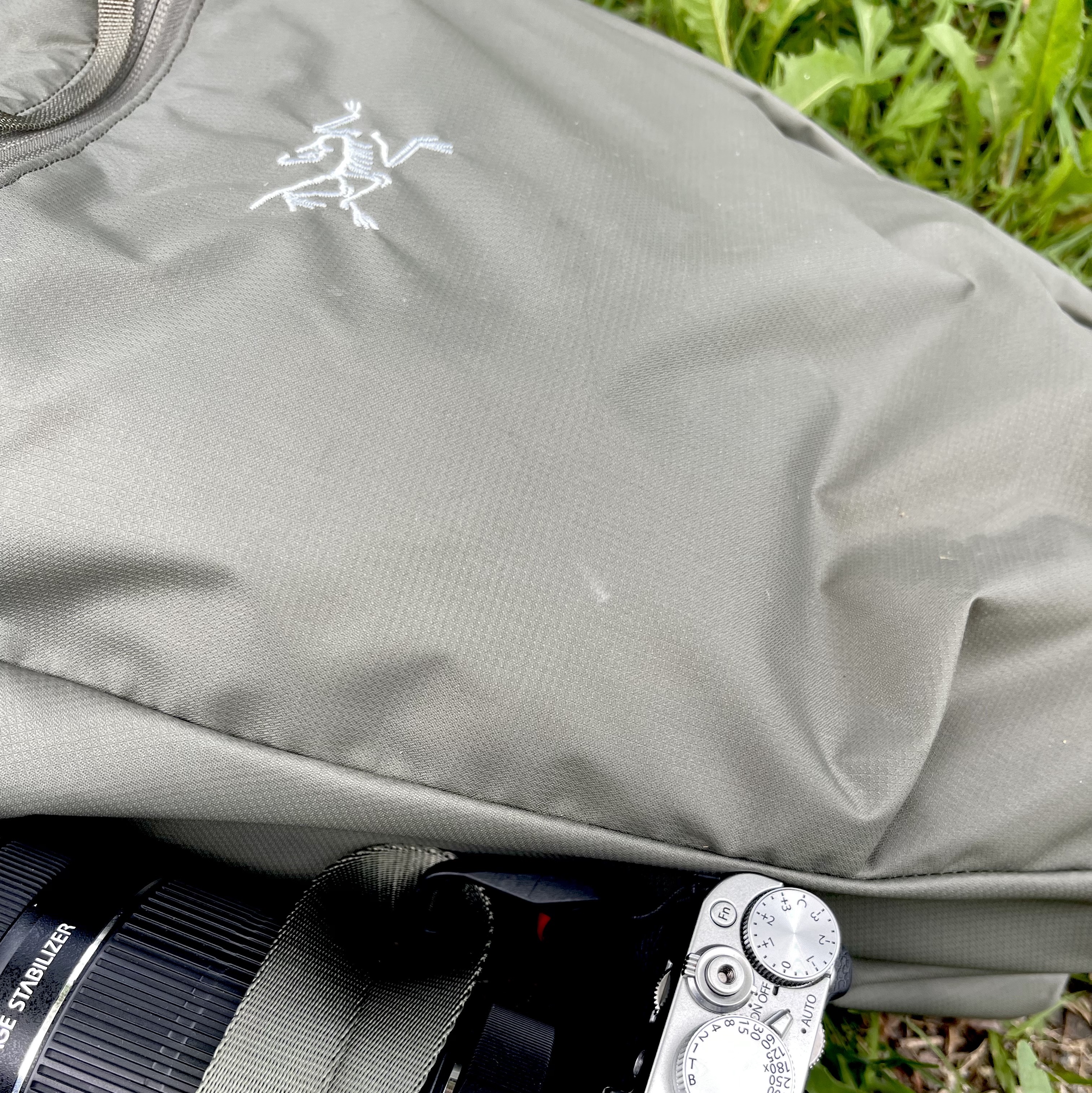 Arc'teryx Heliad 15 Backpack Forage 착용 스타일