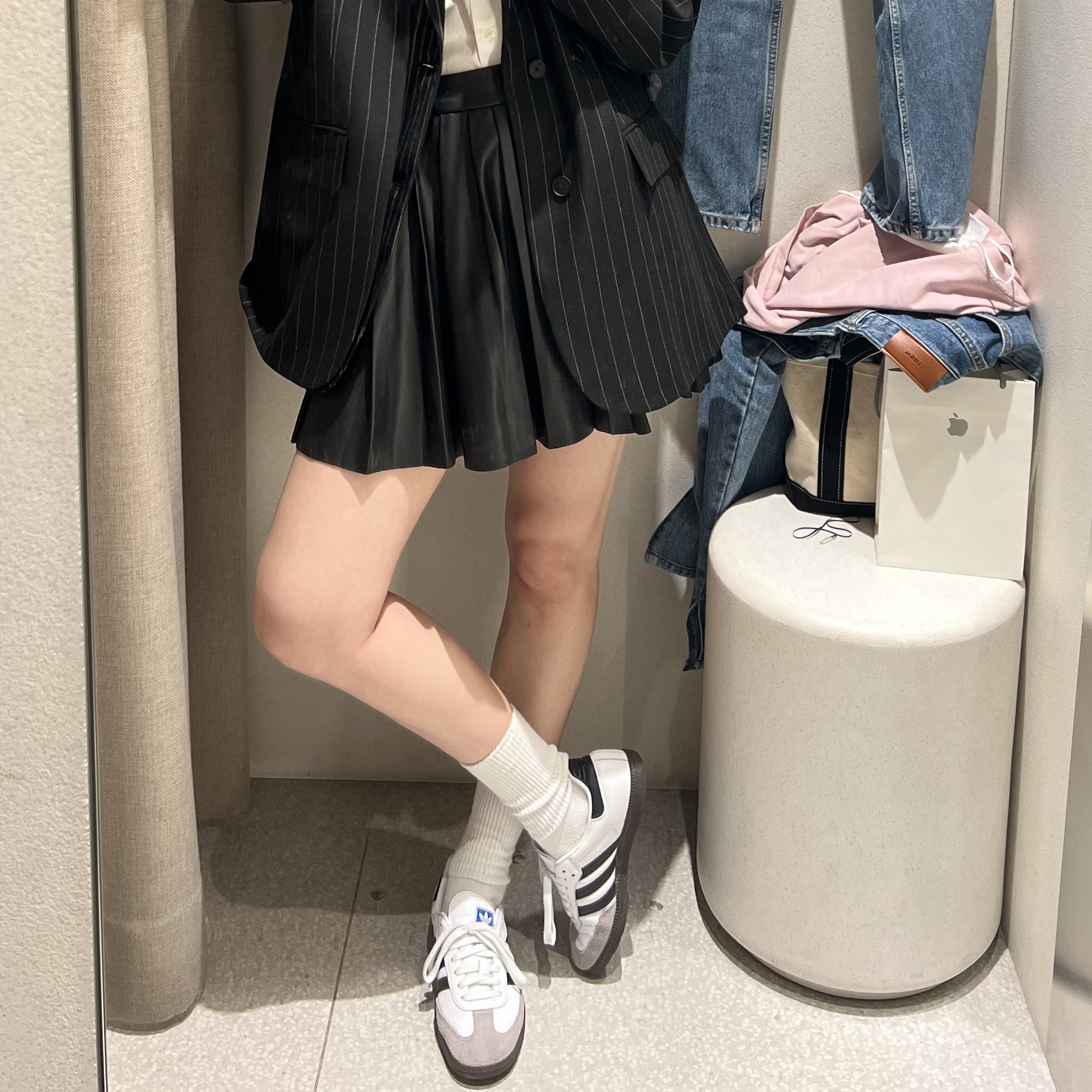 Adidas Samba OG Cloud White 착용 스타일