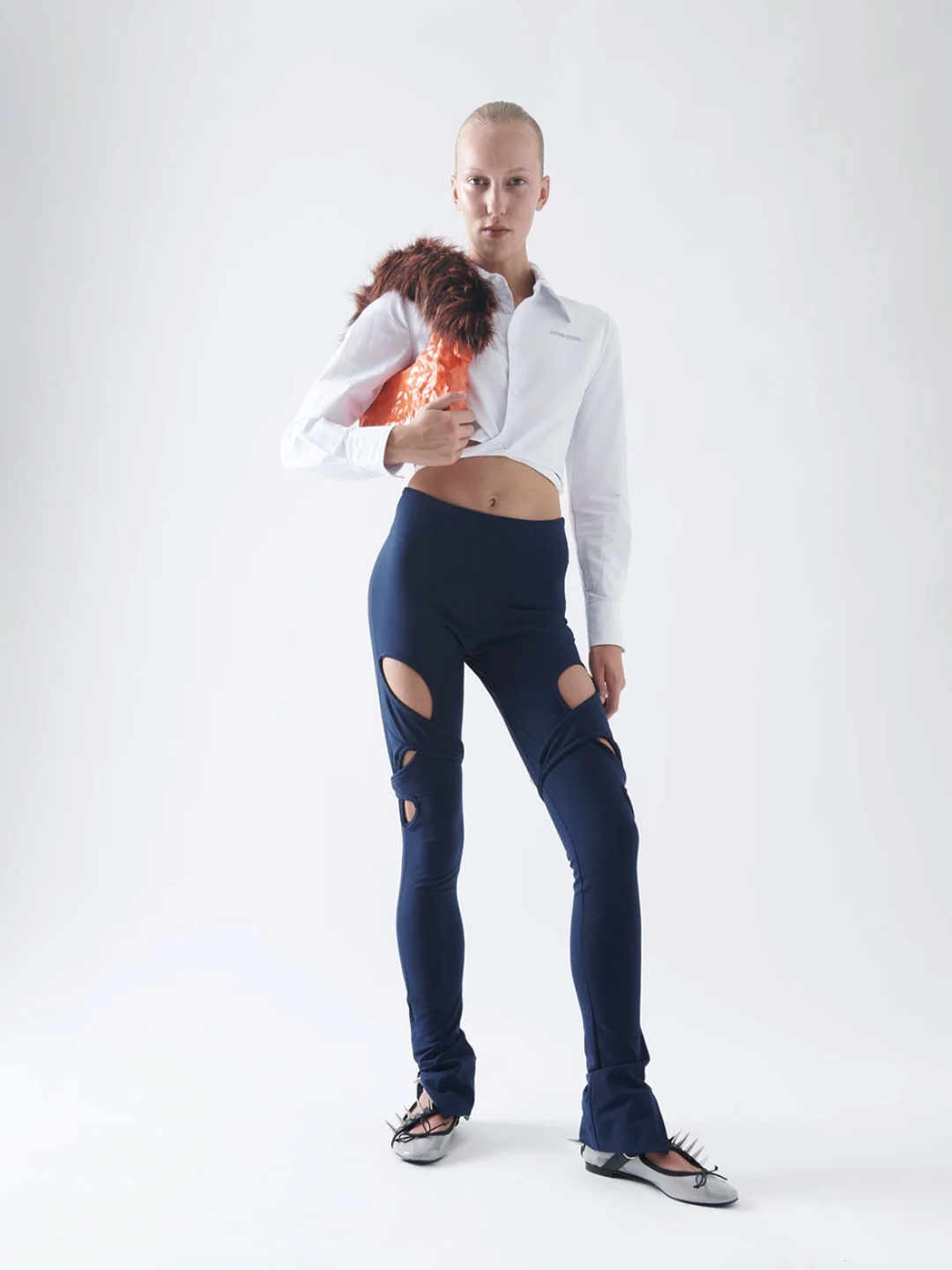 Ottolinger Women Woven Fitted Suit Loop Pants Navy 착용 스타일