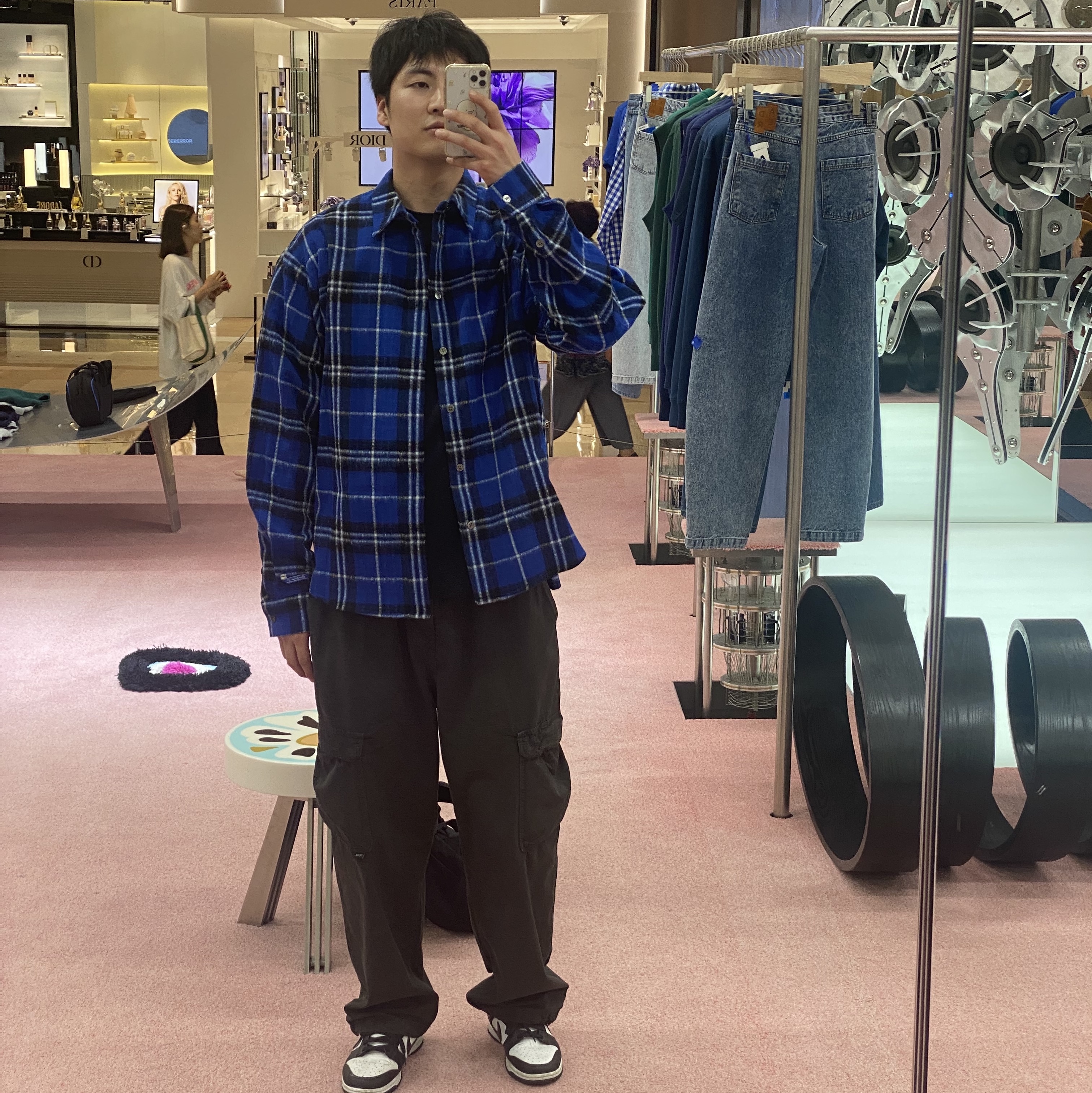 Ader Error Roa Shirt Z-Blue, Nike Dunk Low Retro Black 착용 스타일 - 1