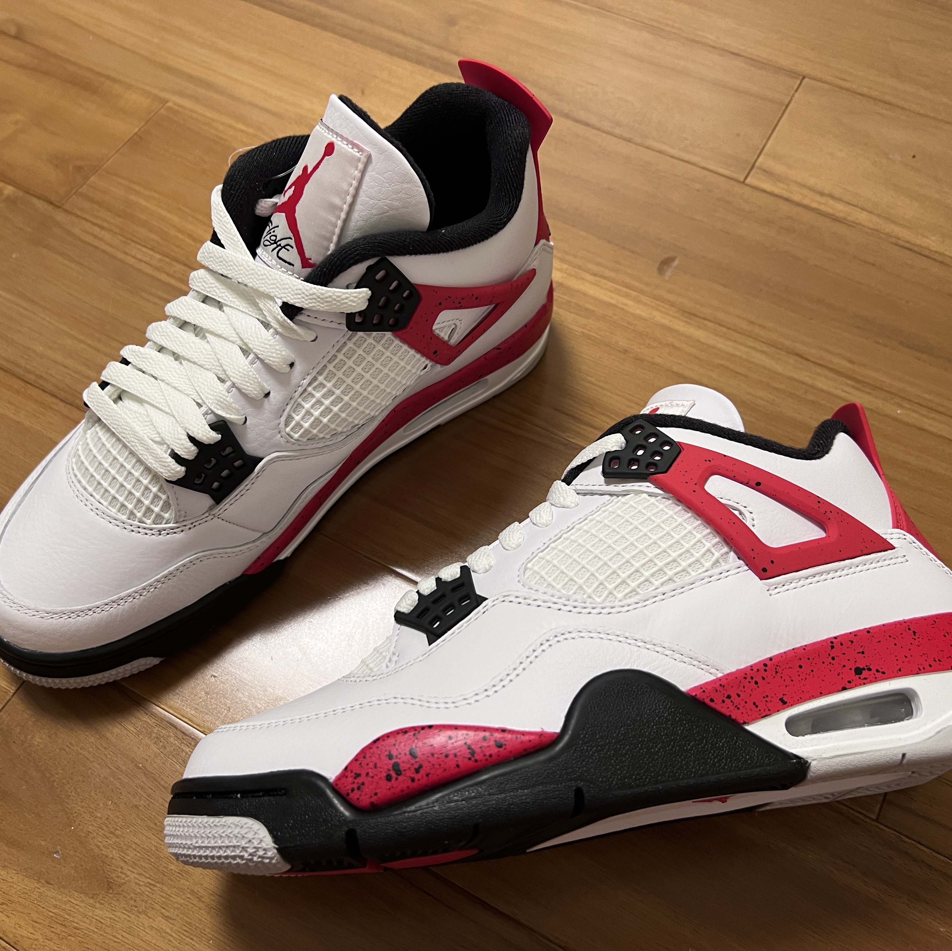 Jordan 4 Retro Red Cement 착용 스타일
