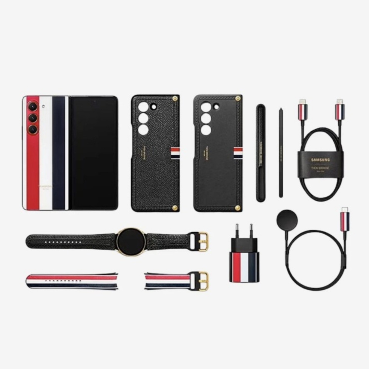 Samsung Galaxy Z Fold5 Thom Browne Edition (Korean Ver.) 착용 스타일 - 1